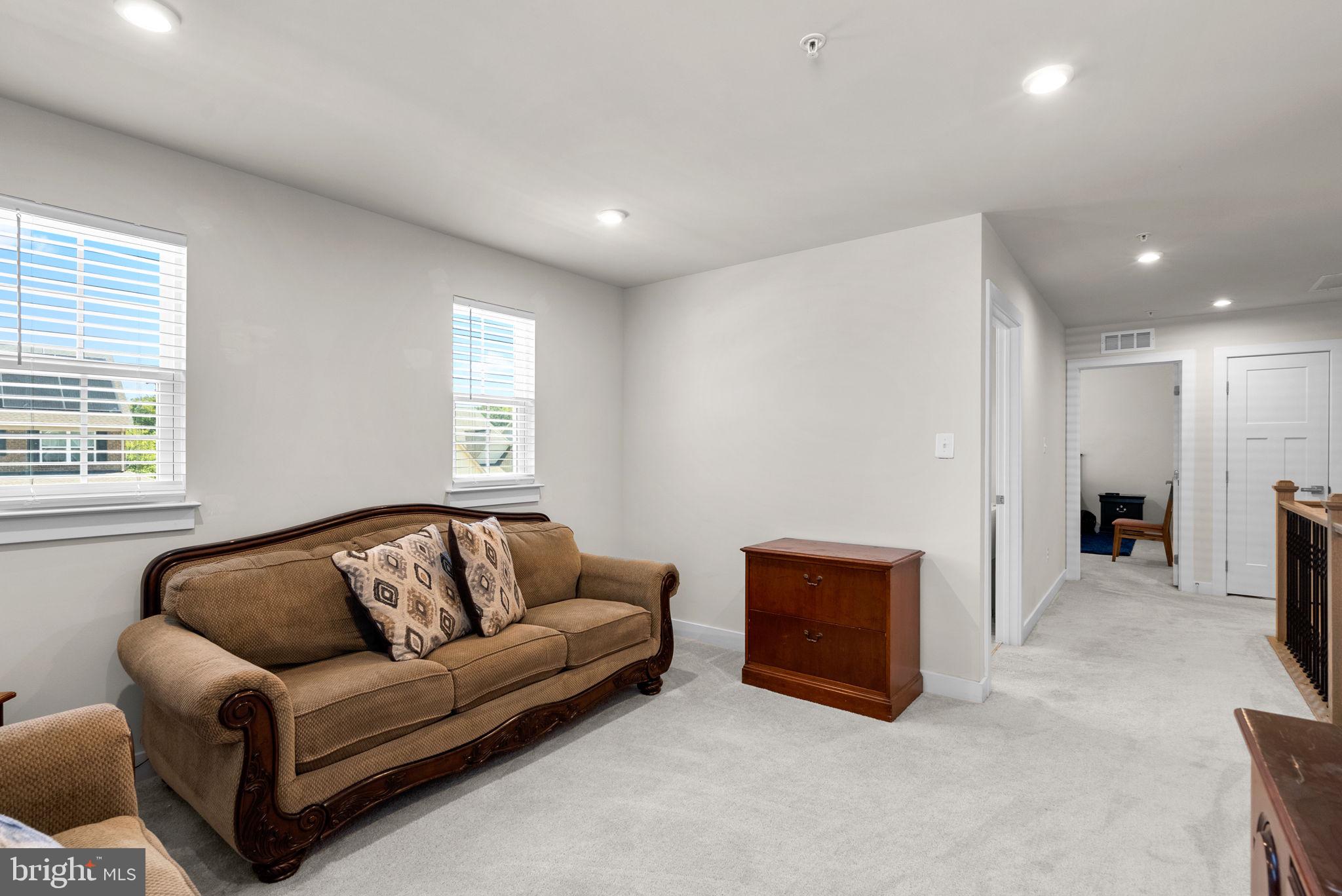 CHRISTOPHER POINTE - Residential