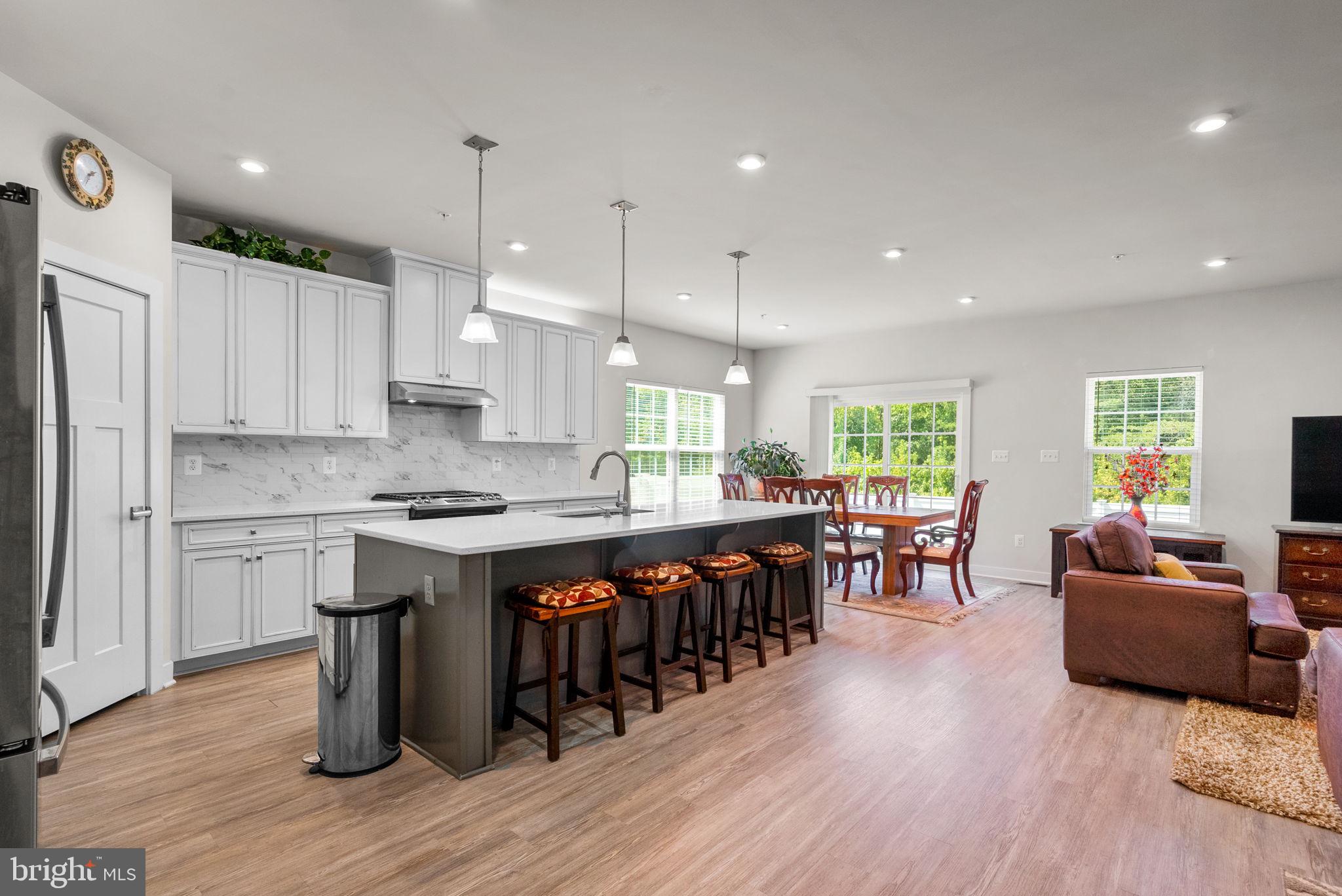 CHRISTOPHER POINTE - Residential