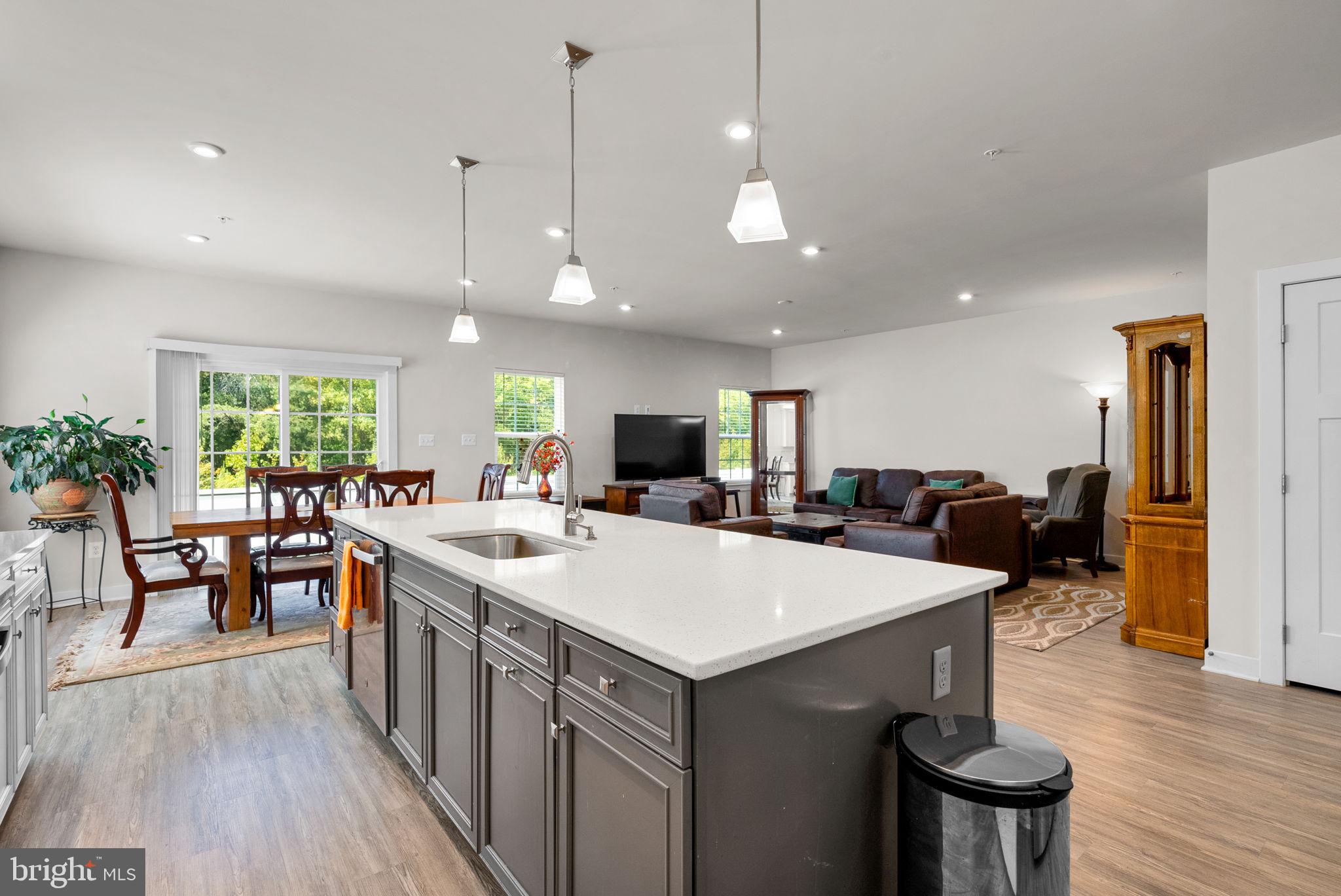 CHRISTOPHER POINTE - Residential