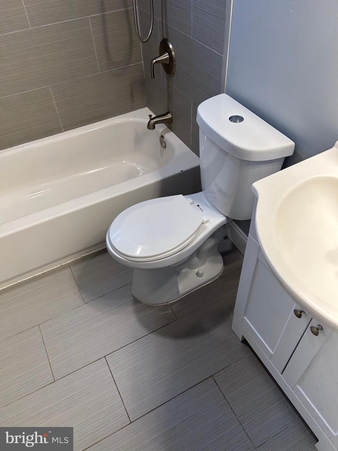 ESSEX/MIDDLESEX - Residential Lease