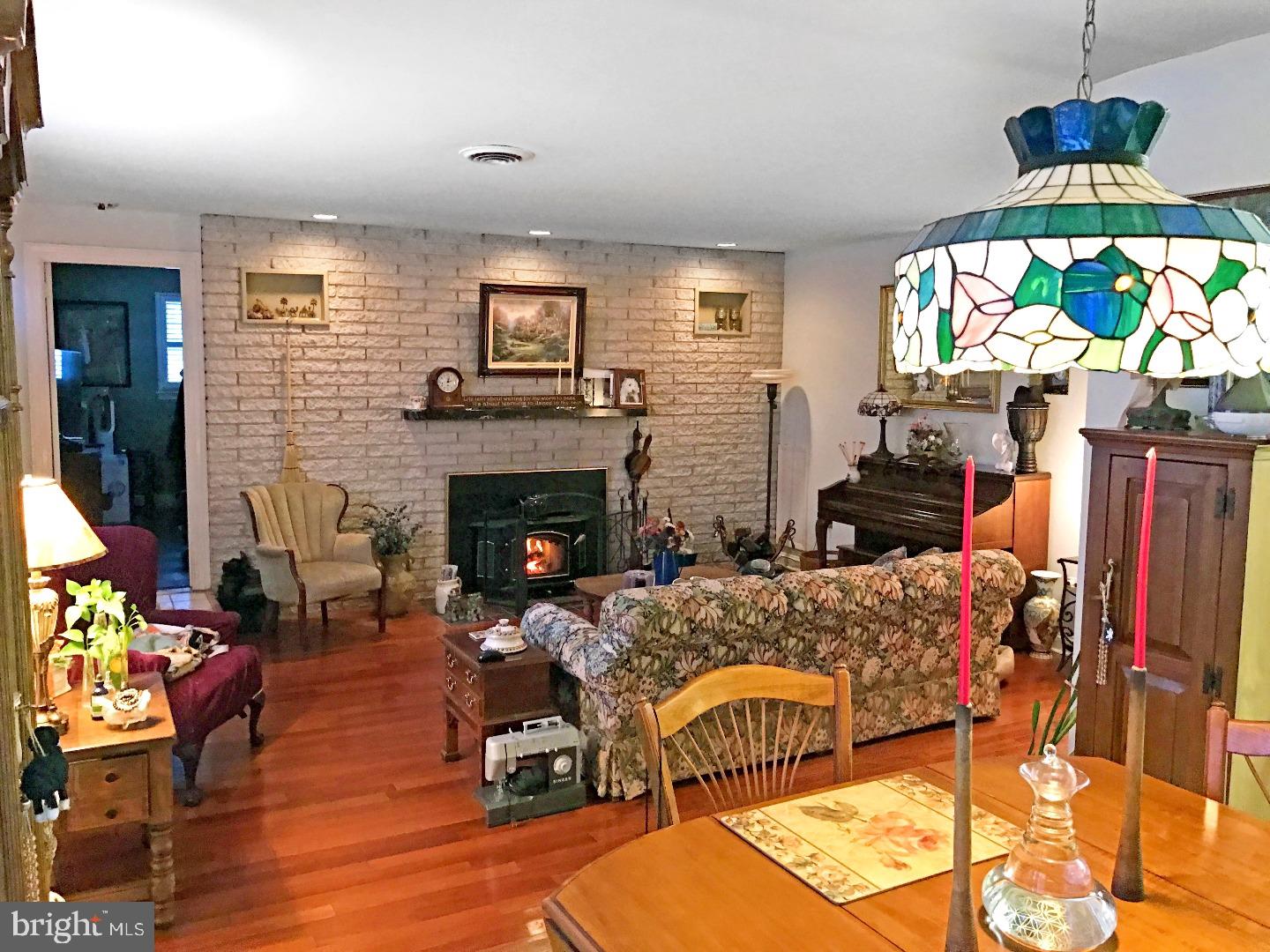 YARDLEY COMMONS - Residential