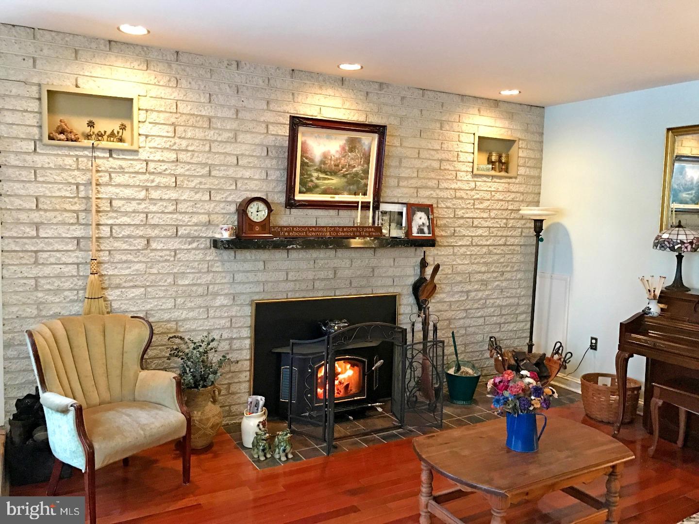 YARDLEY COMMONS - Residential