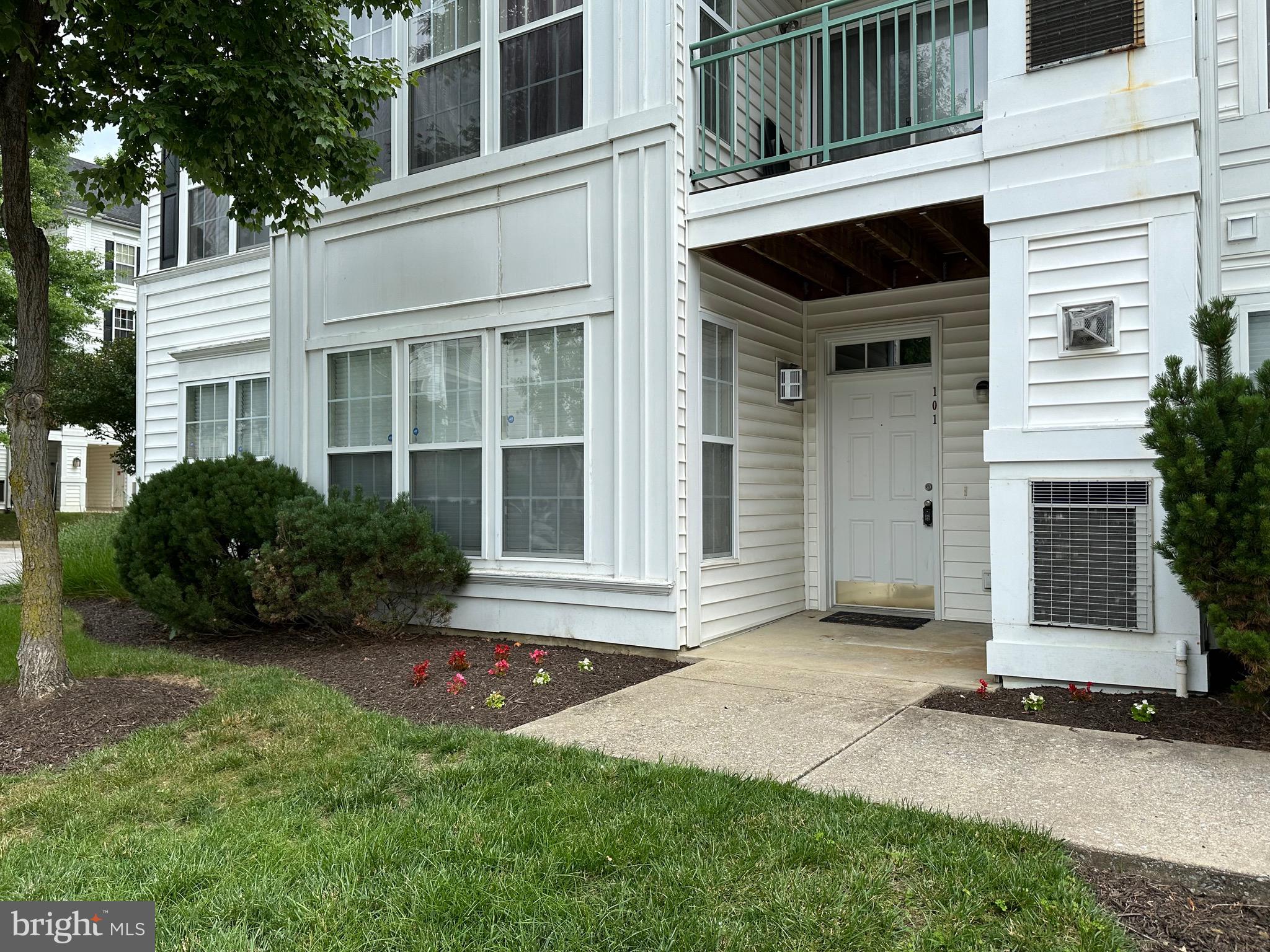 BOWIE TOWERS - Residential