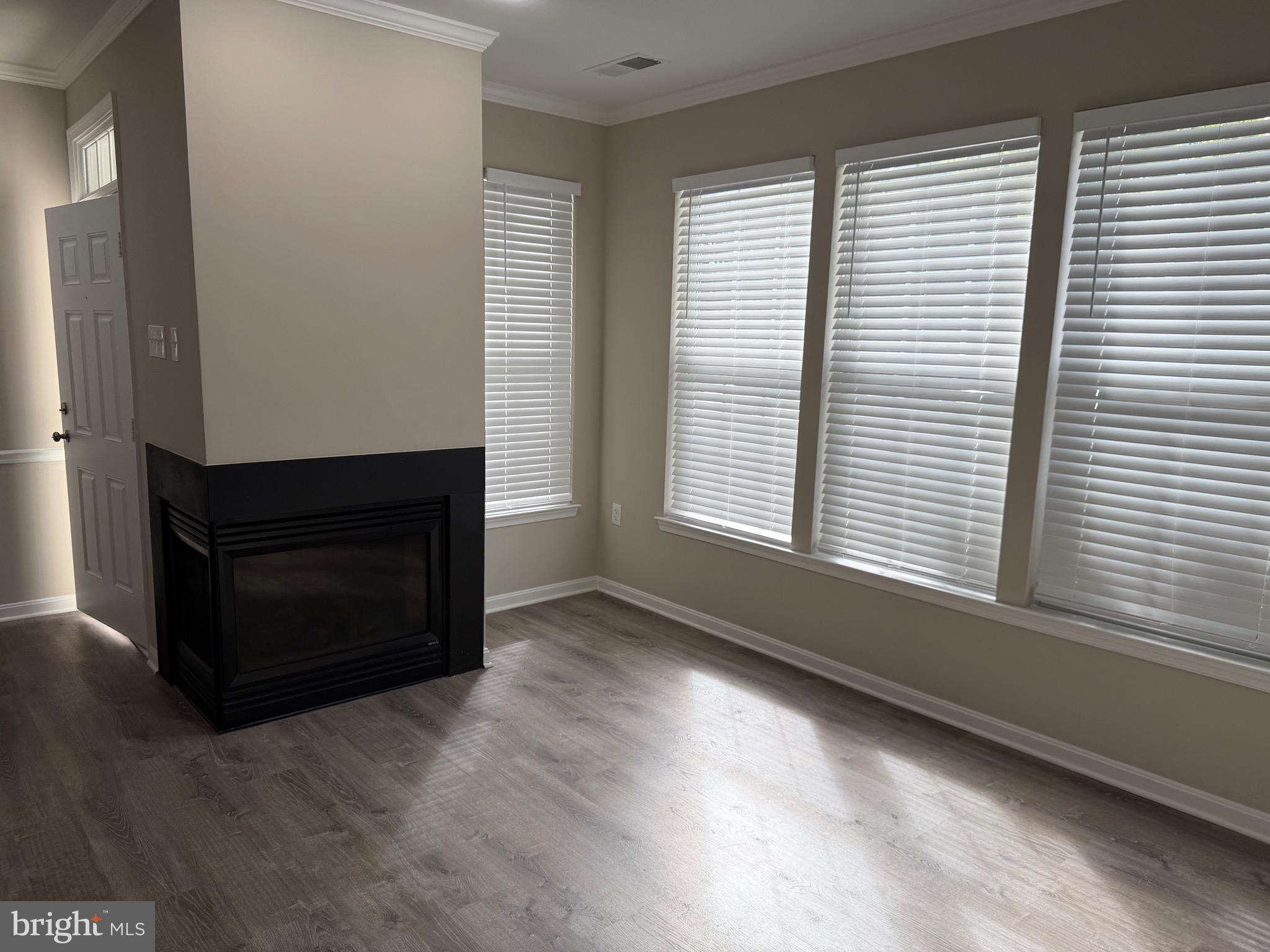 BOWIE TOWERS - Residential