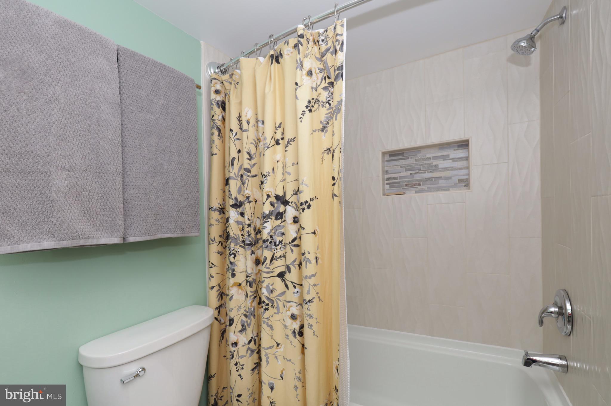 BURKE COVE - Residential