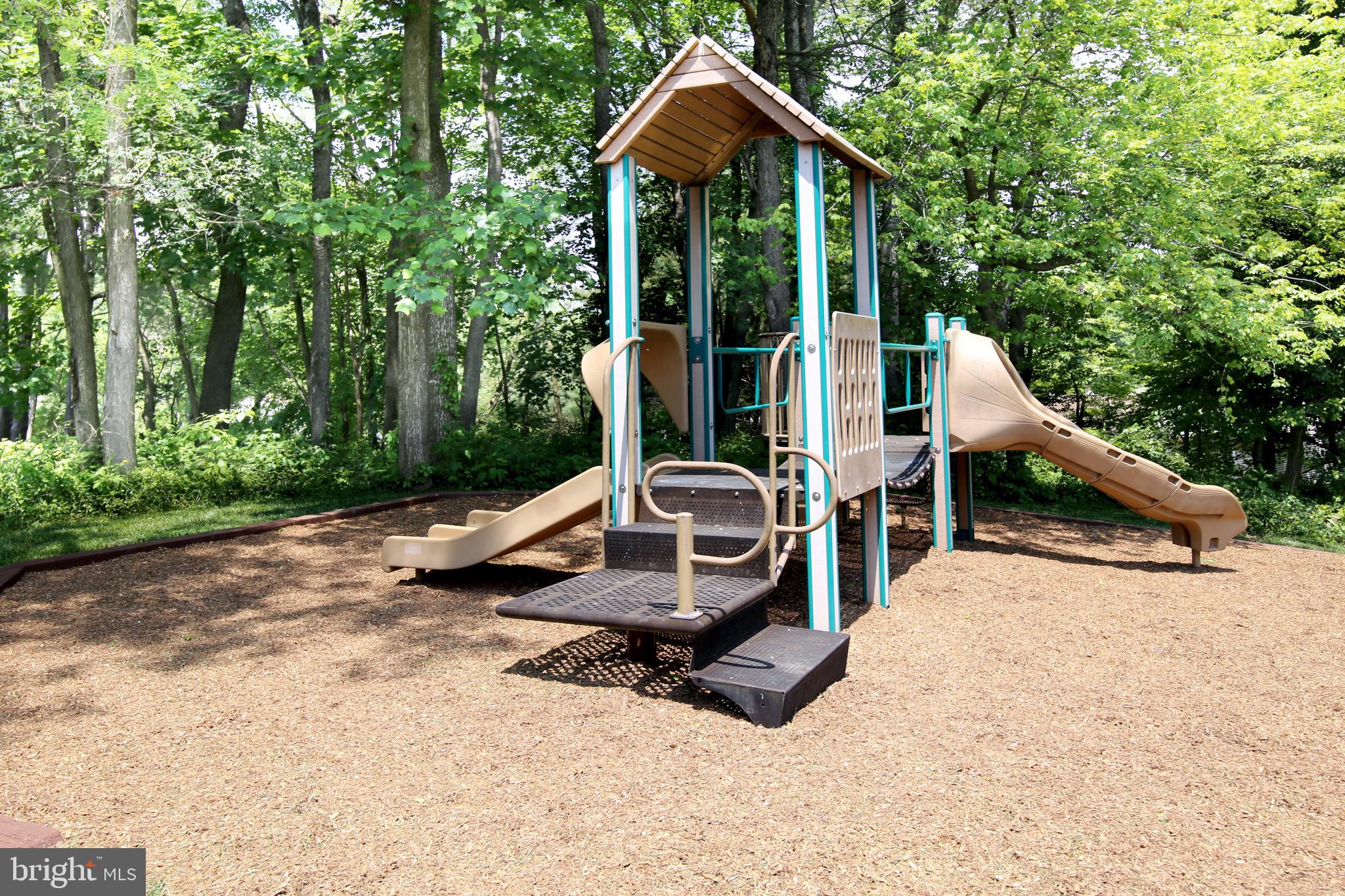 BURKE COVE - Residential