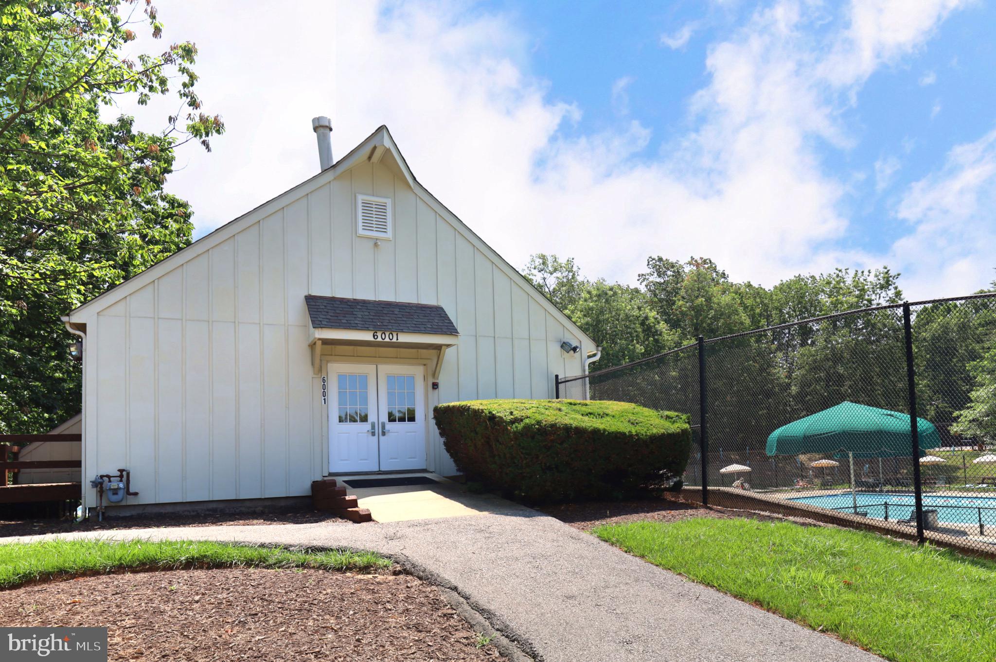 BURKE COVE - Residential