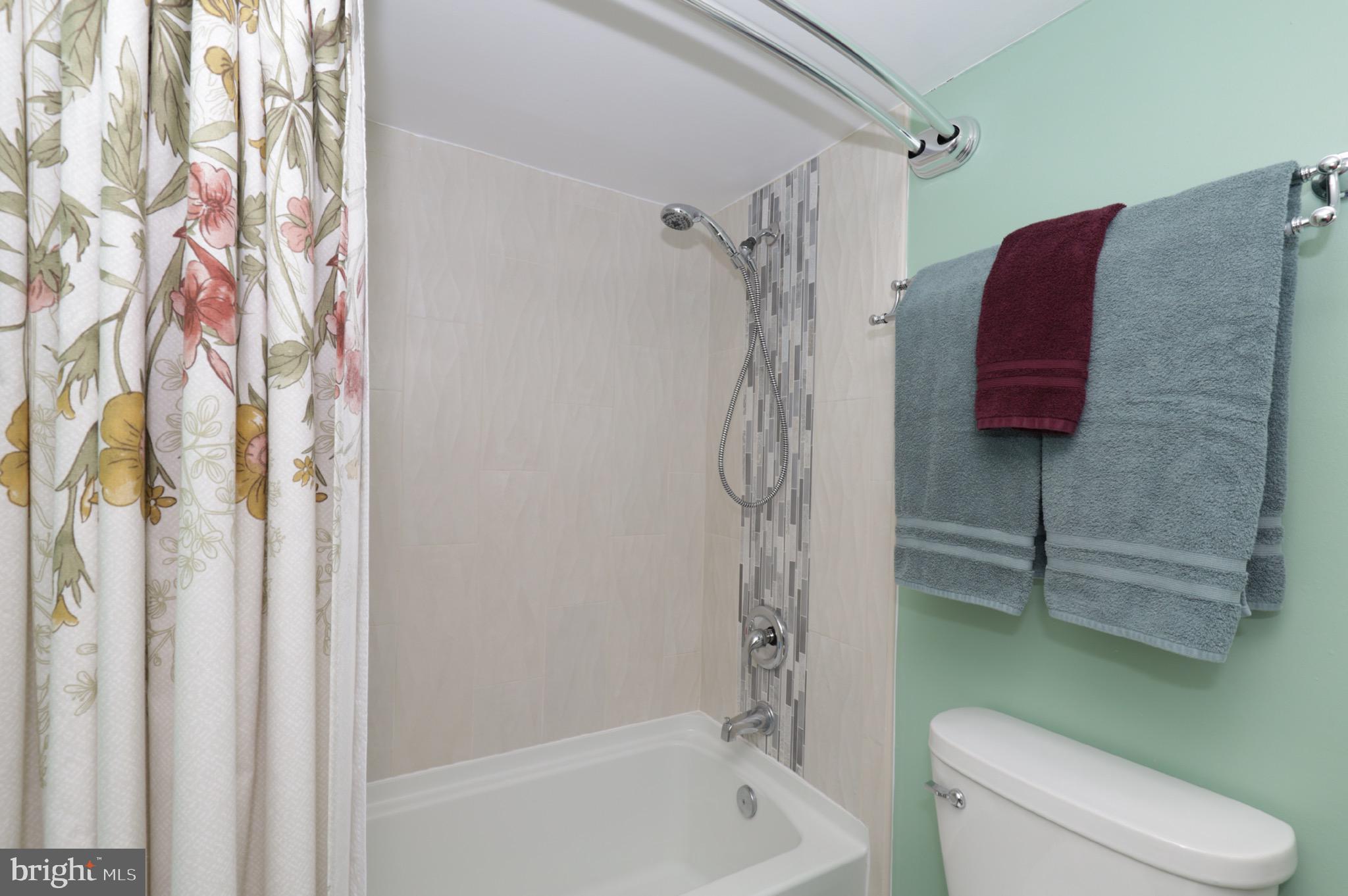 BURKE COVE - Residential