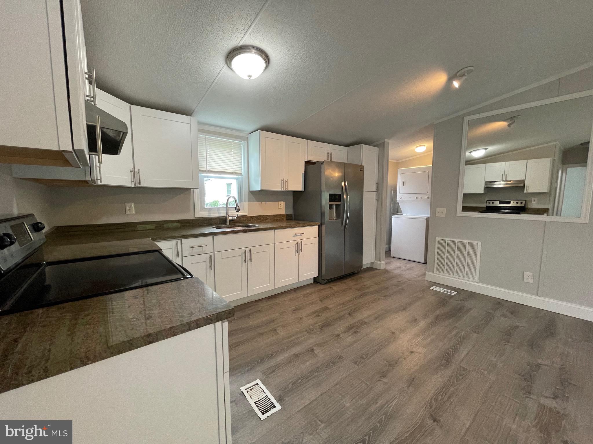 507 LAFAYETTE AVENUE