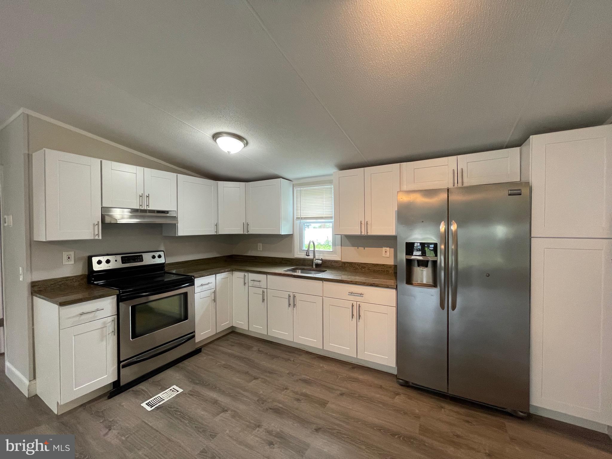 507 LAFAYETTE AVENUE