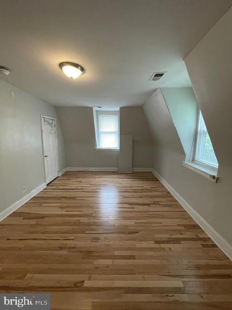 SQUIRREL HILL - Residential Lease
