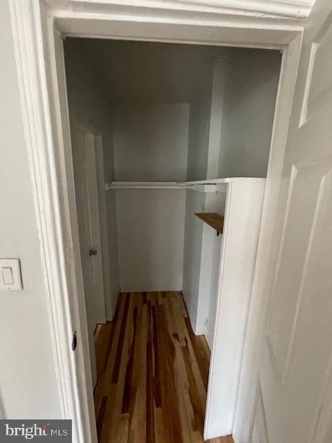 SQUIRREL HILL - Residential Lease