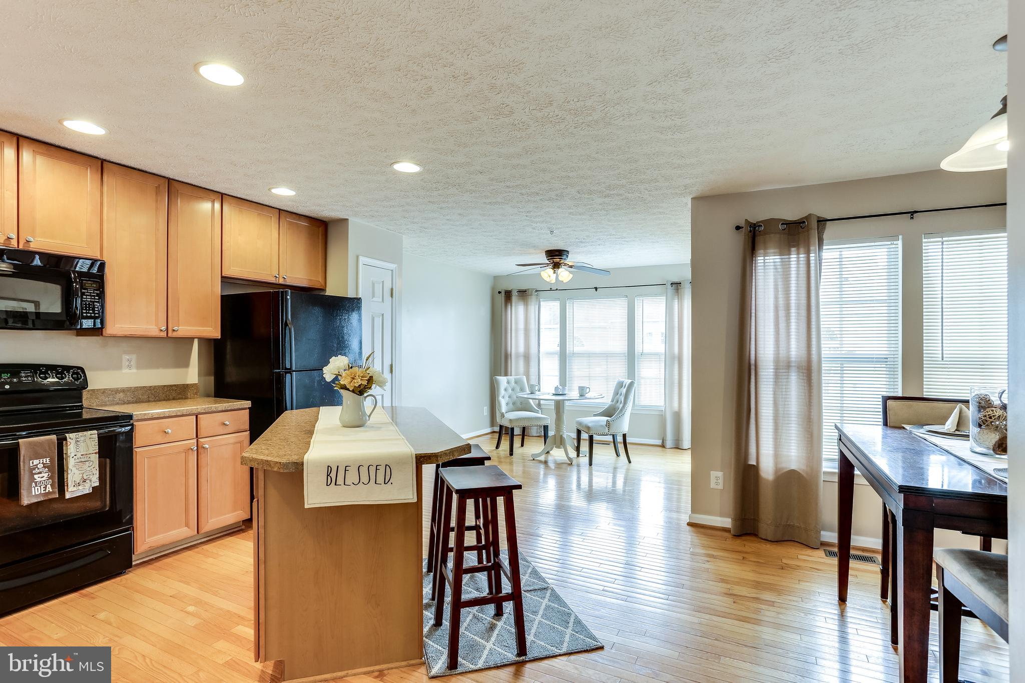 HOLLY WOODS - Residential