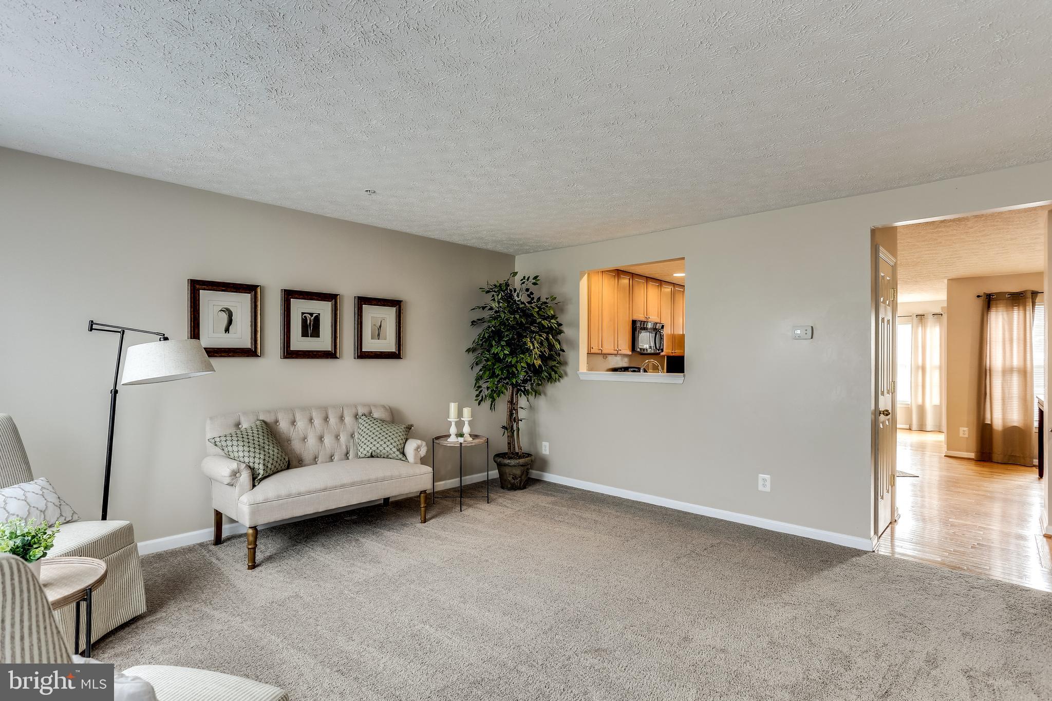 HOLLY WOODS - Residential