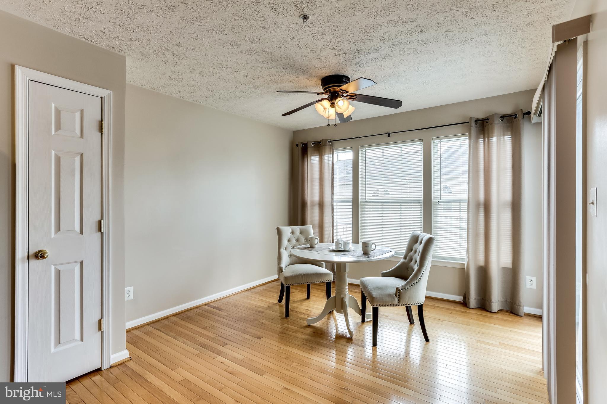 HOLLY WOODS - Residential