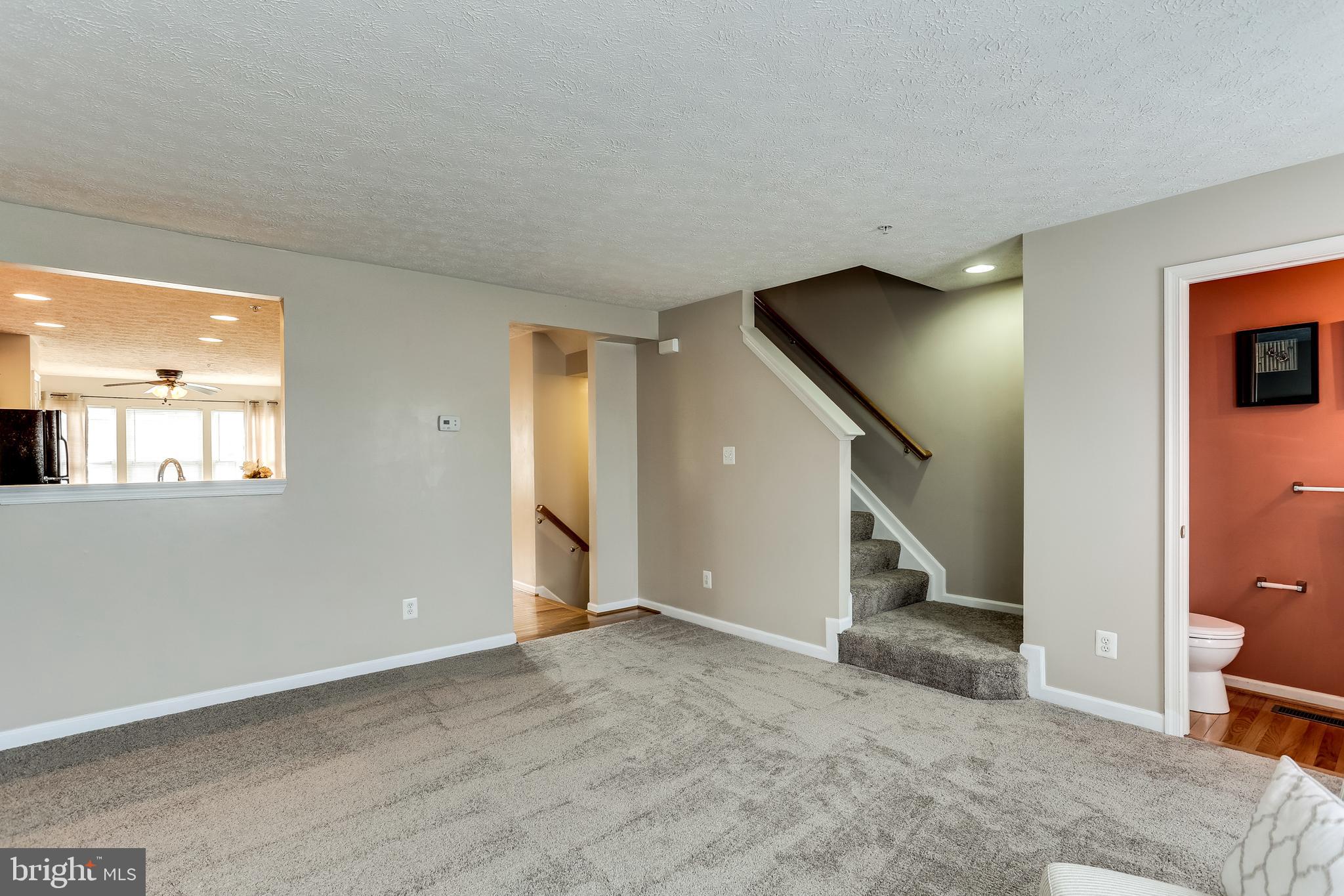 HOLLY WOODS - Residential