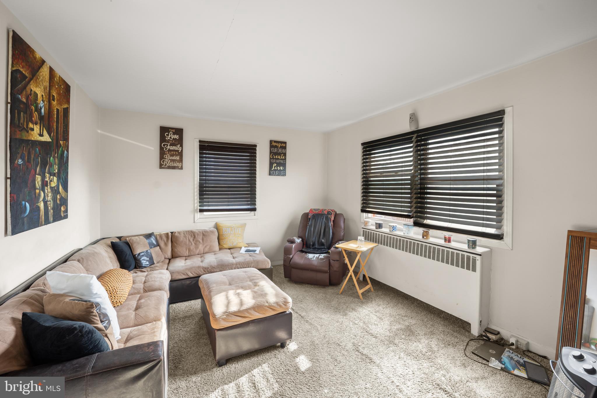 CASTOR GARDENS - Residential Income