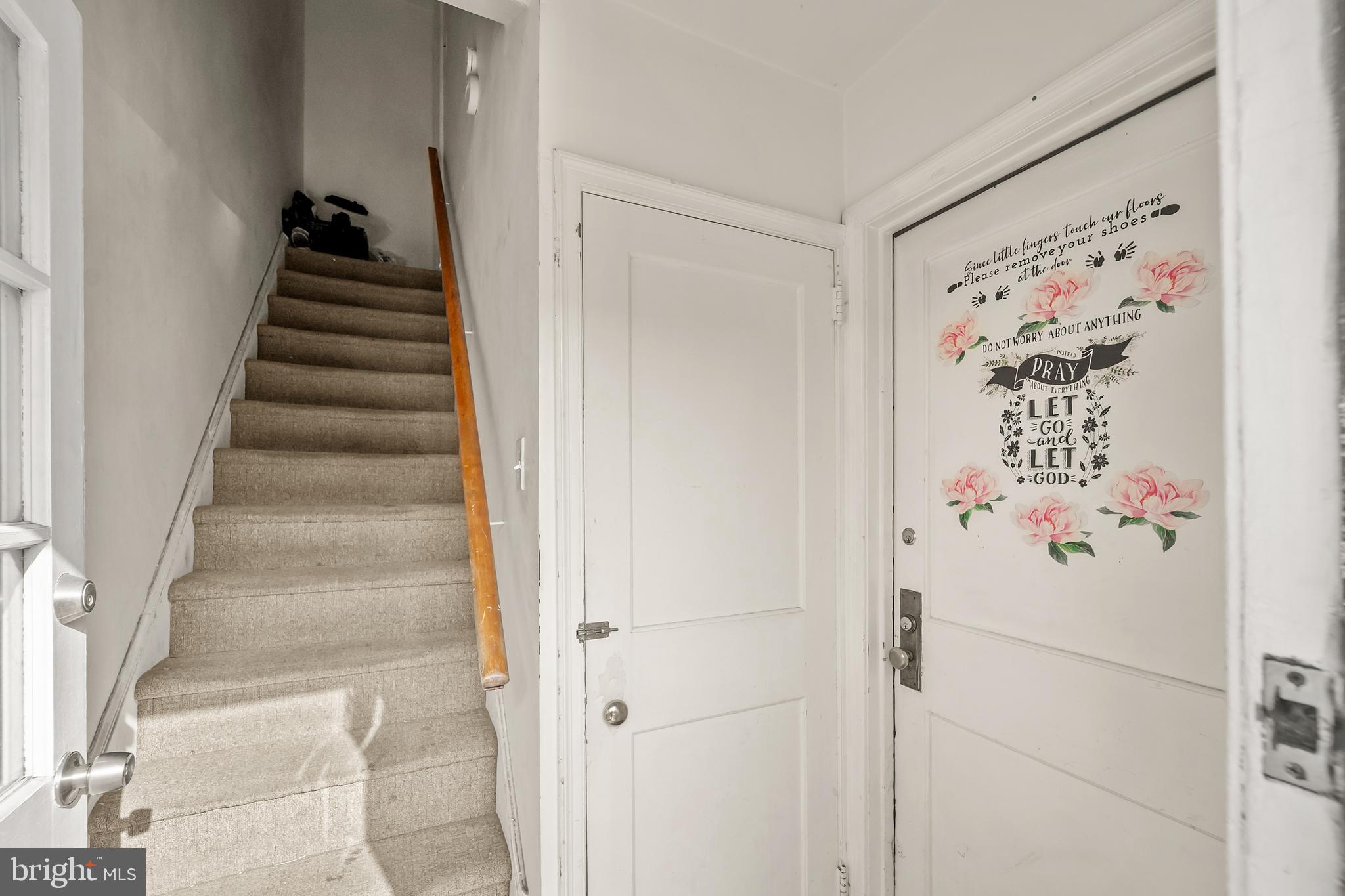 CASTOR GARDENS - Residential Income