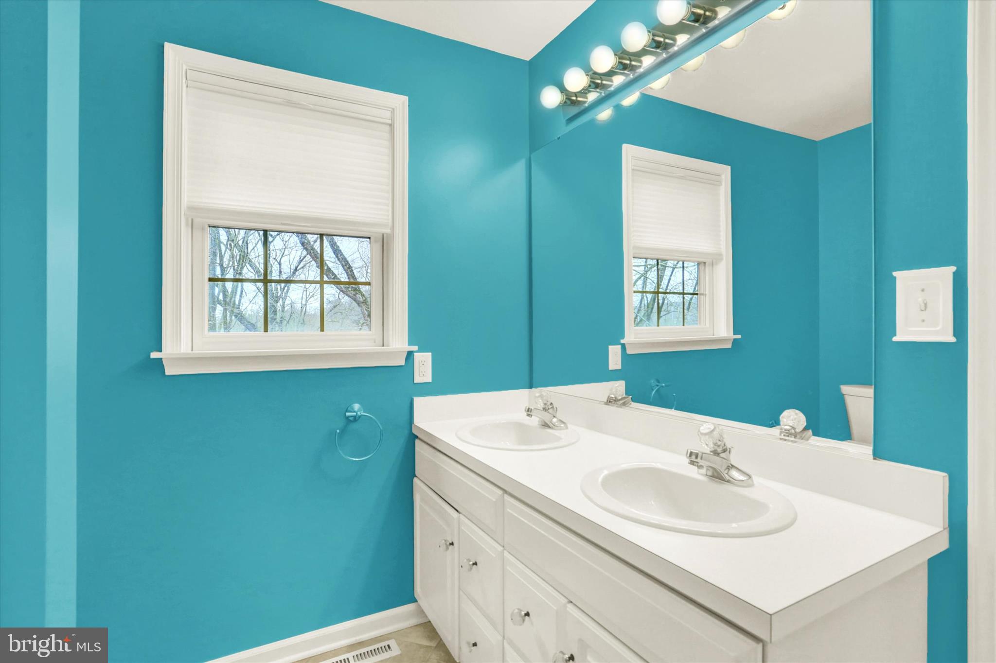 BEACON HILL - Residential