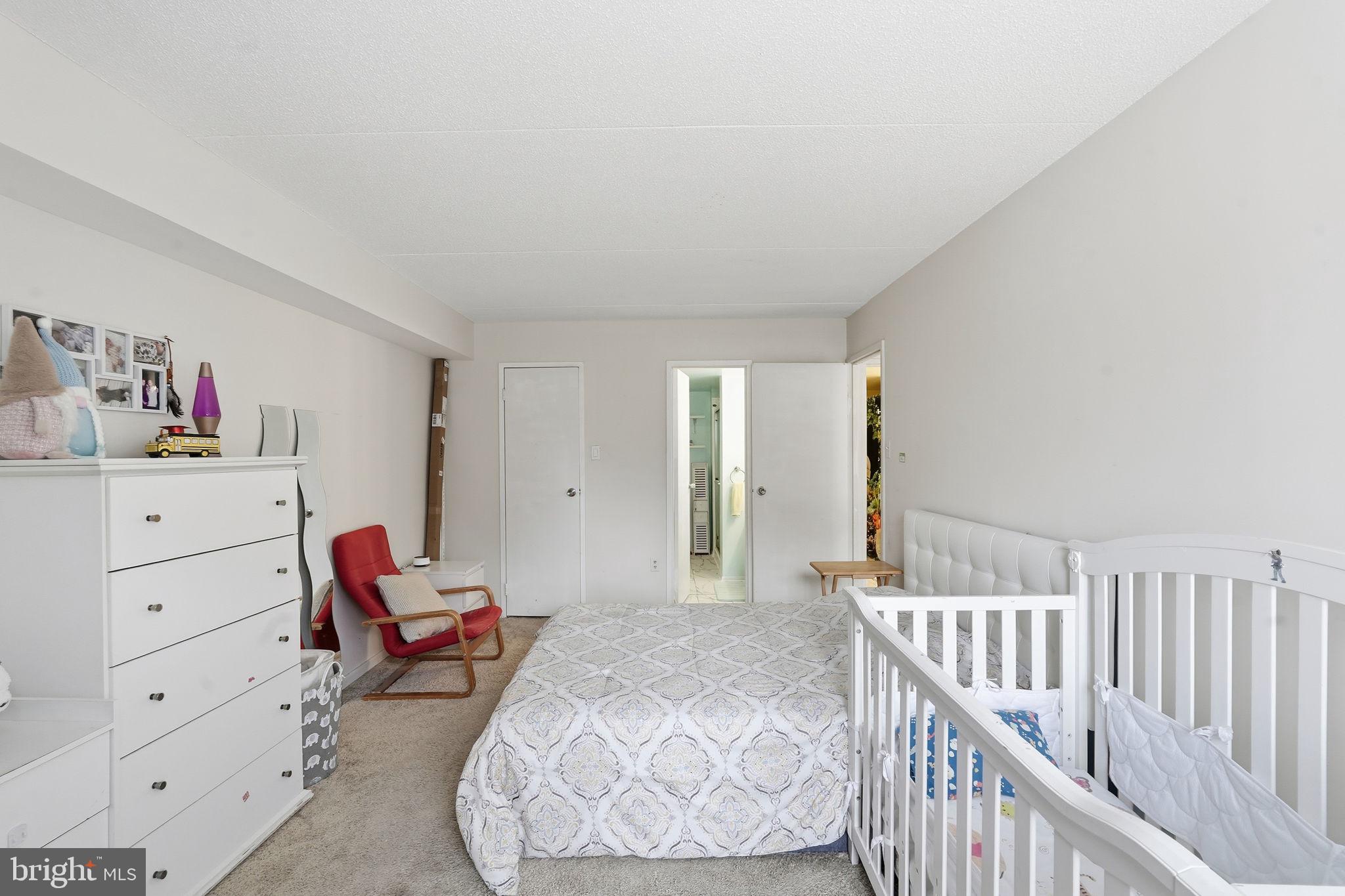 LANDMARK - Residential