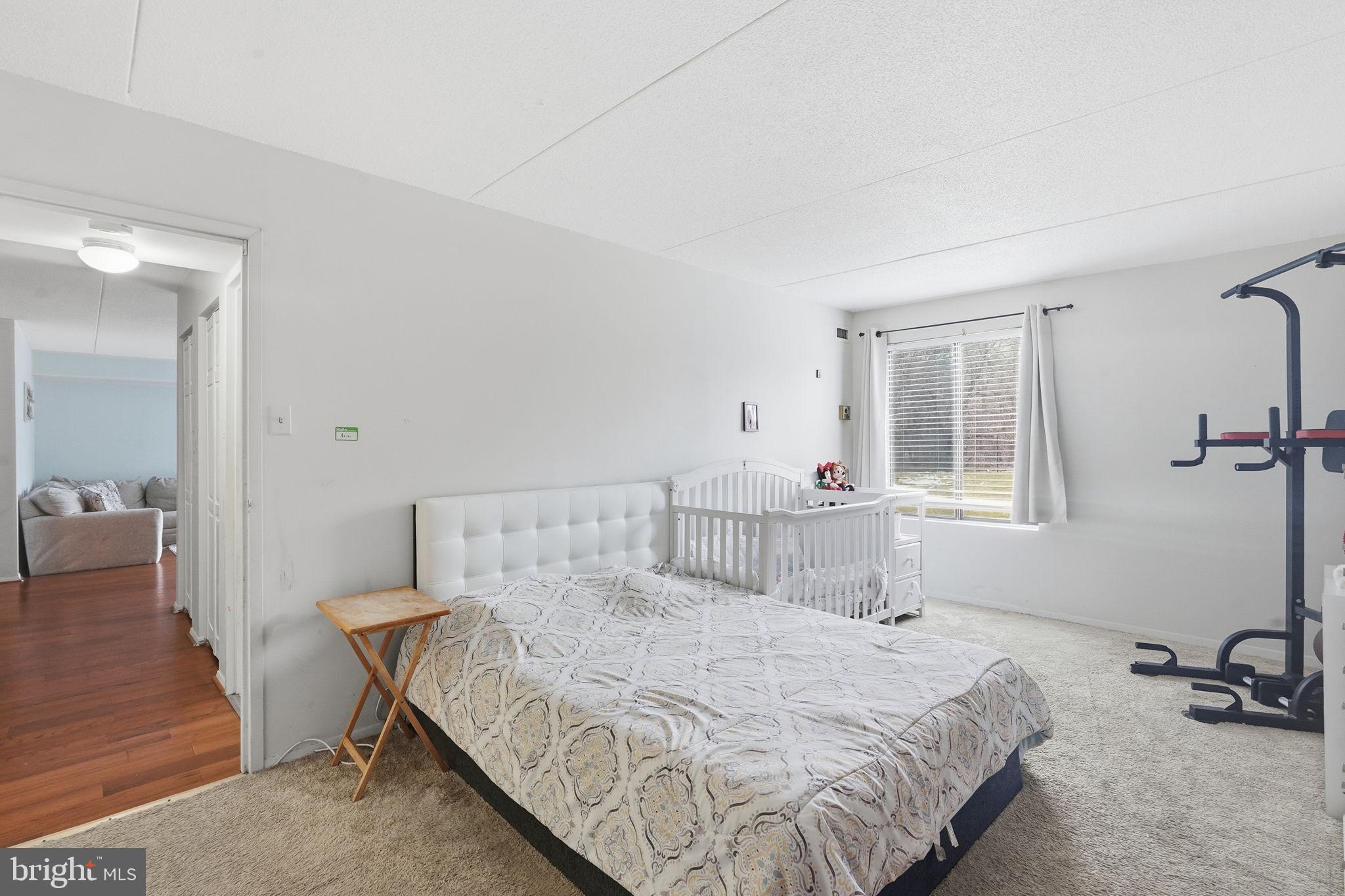 LANDMARK - Residential