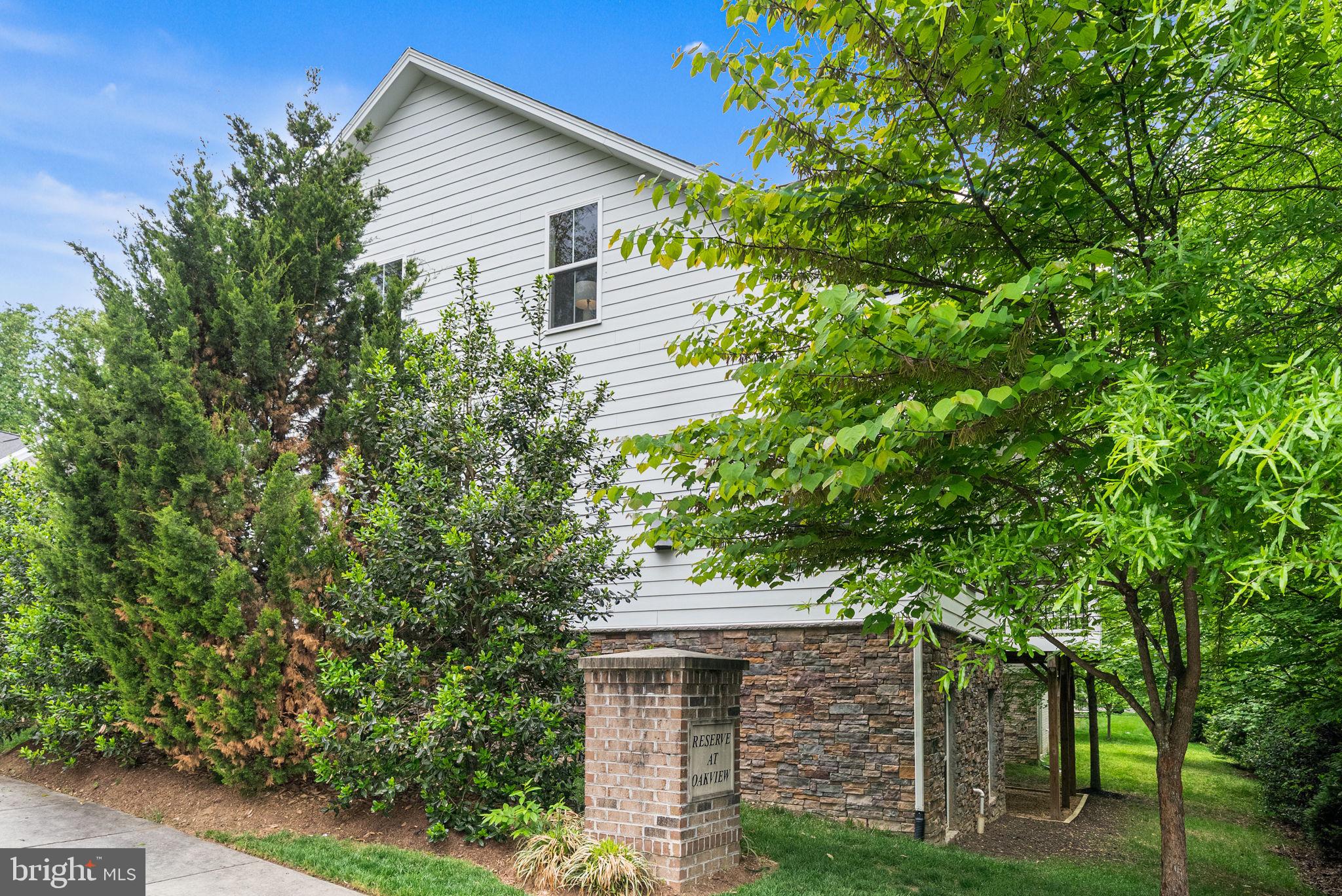 RESERVE AT OAKVIEW - Residential