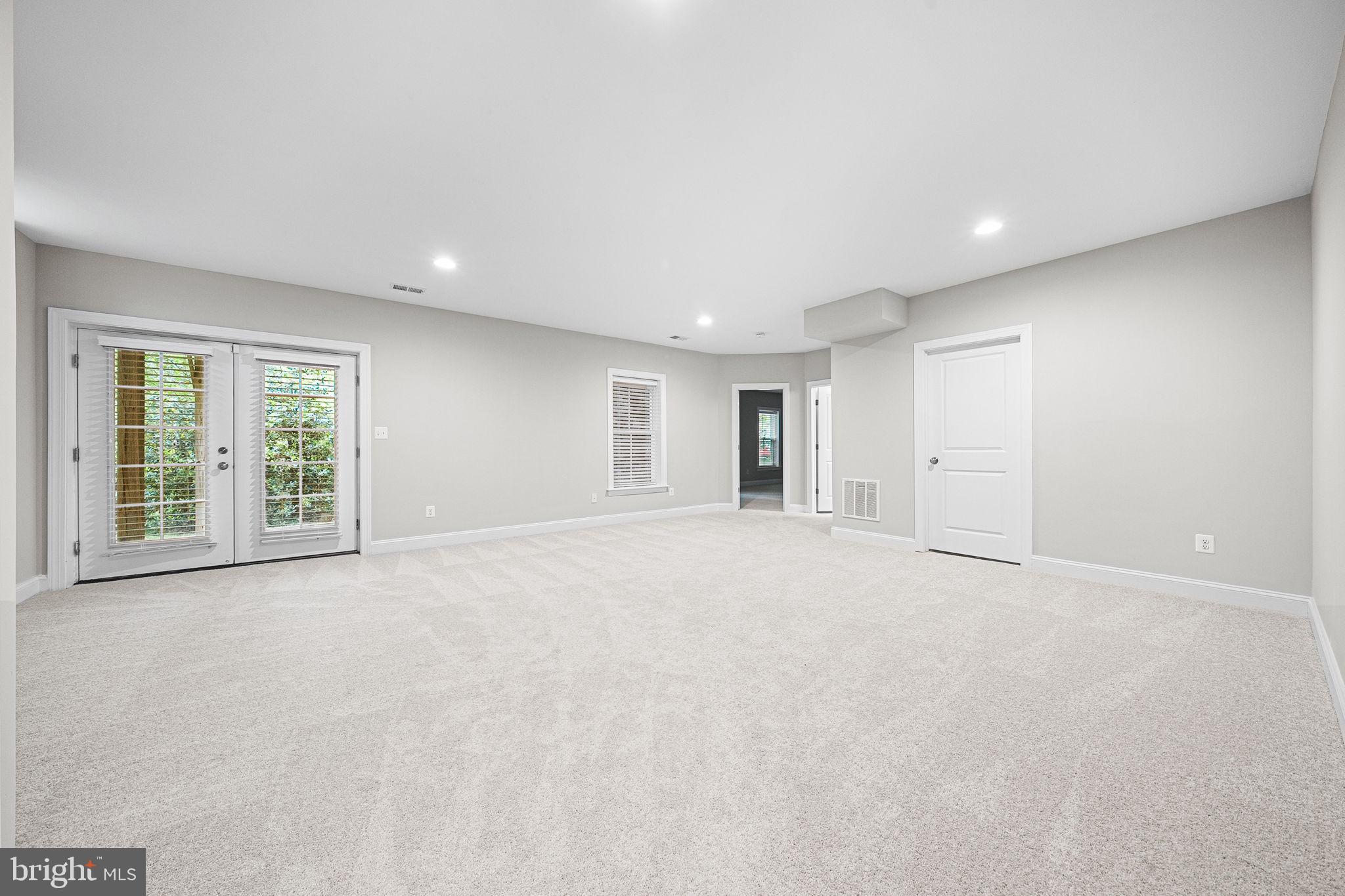 RESERVE AT OAKVIEW - Residential