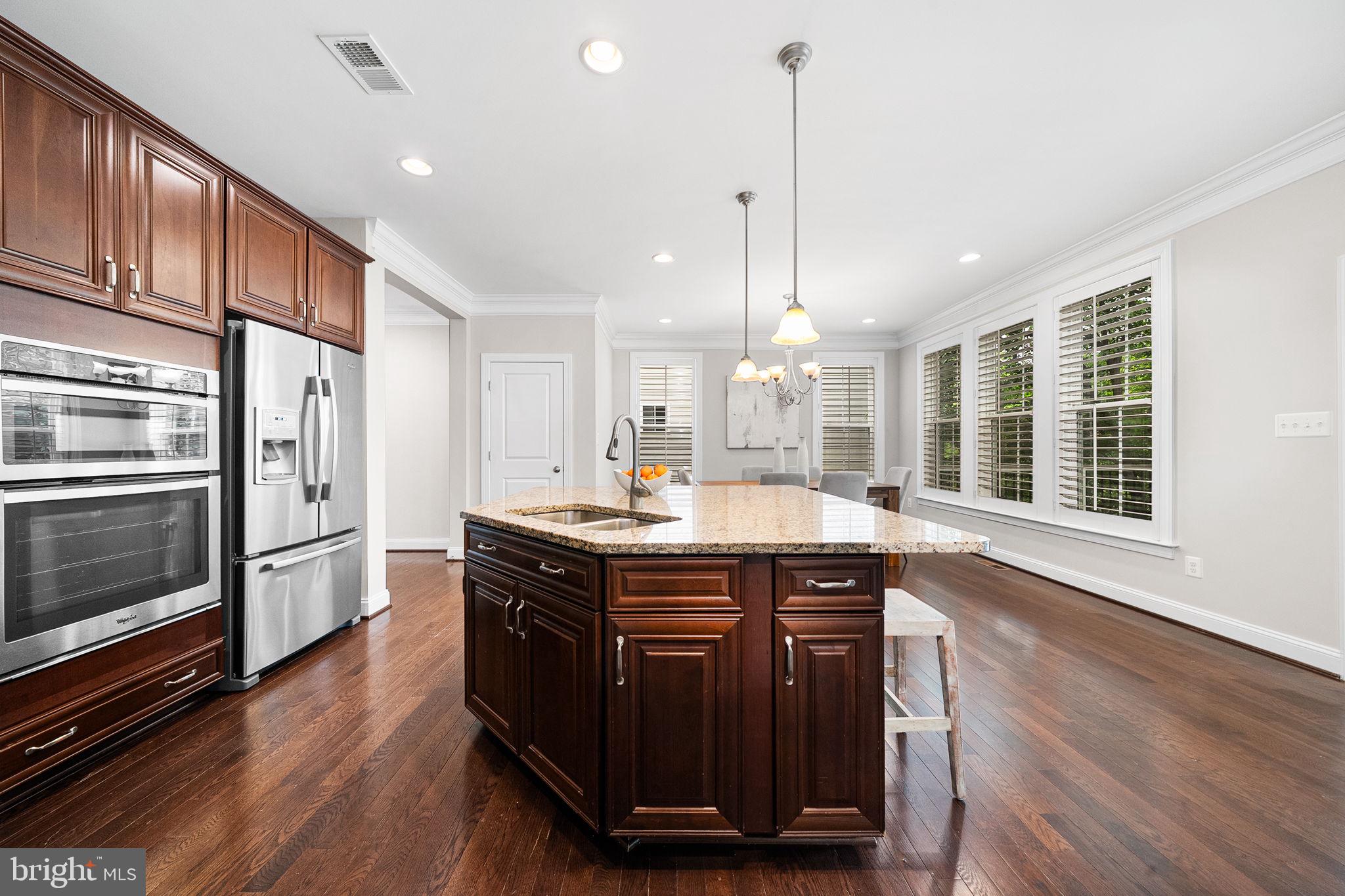RESERVE AT OAKVIEW - Residential