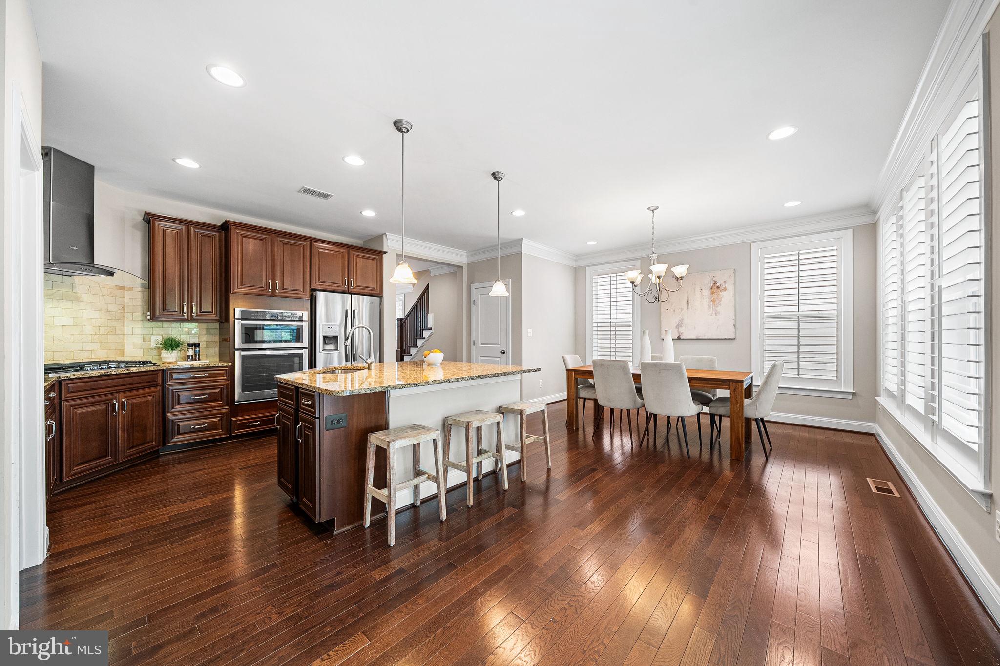 RESERVE AT OAKVIEW - Residential