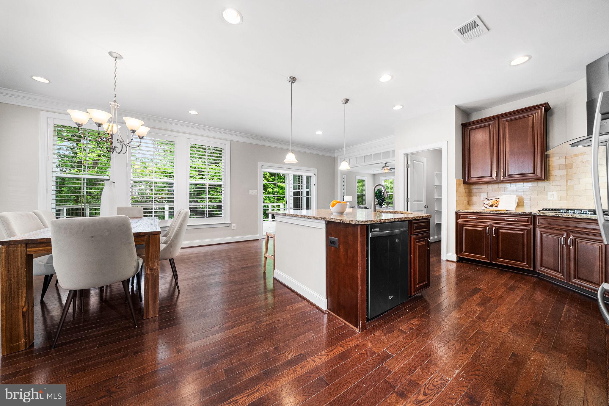 RESERVE AT OAKVIEW - Residential