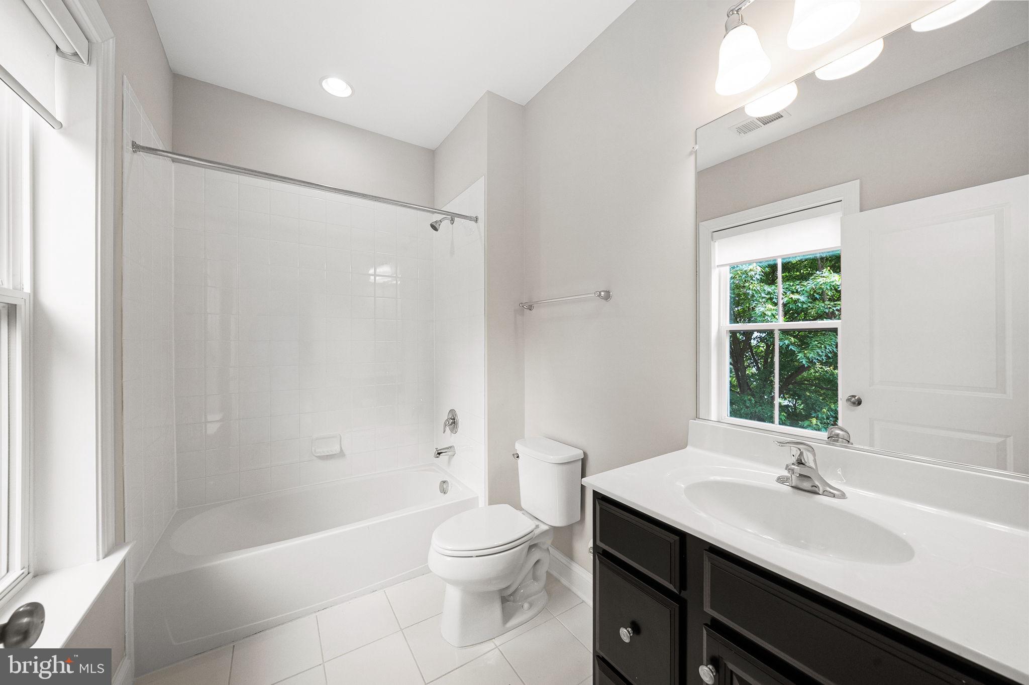 RESERVE AT OAKVIEW - Residential