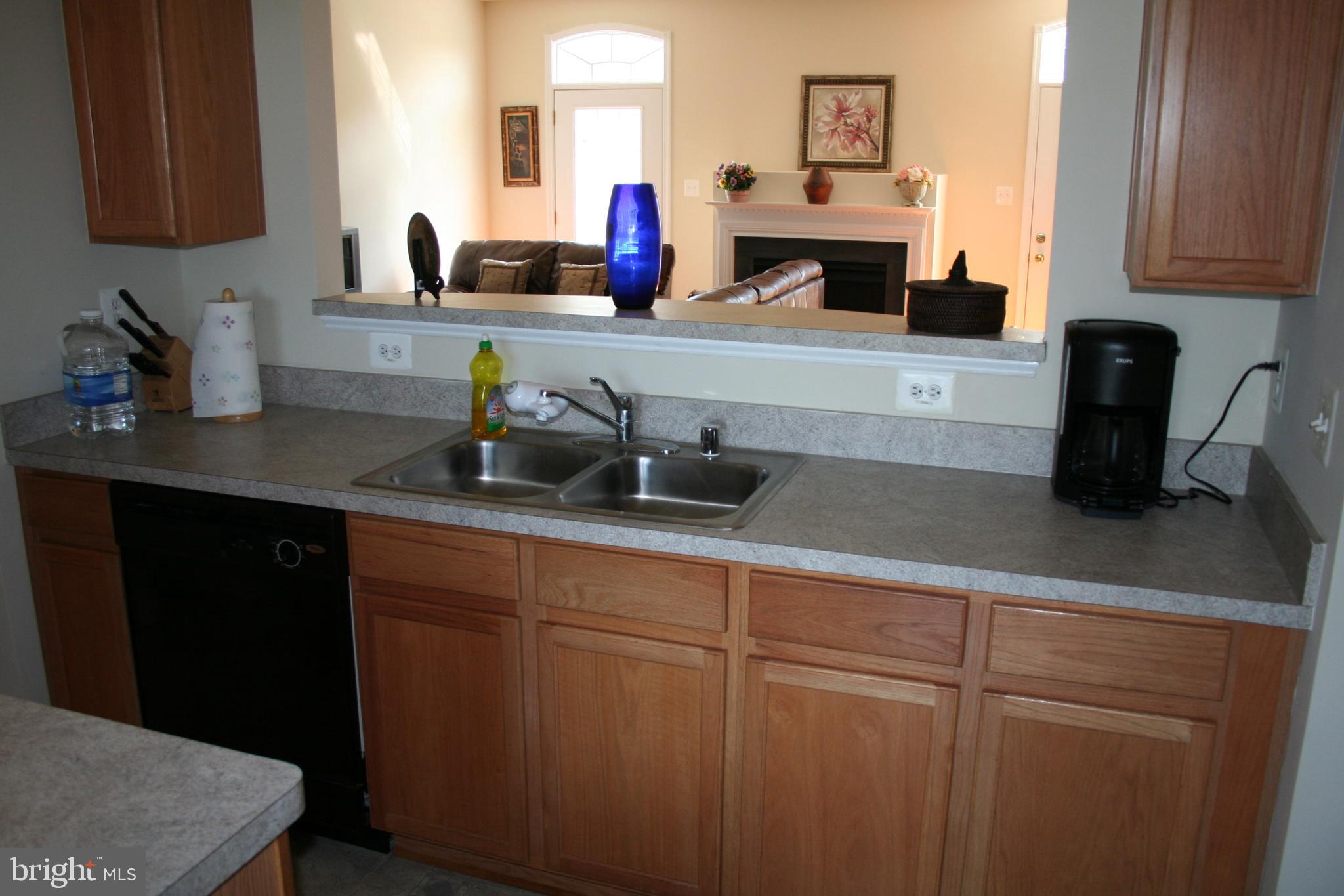 BELMONT CENTER - Residential Lease