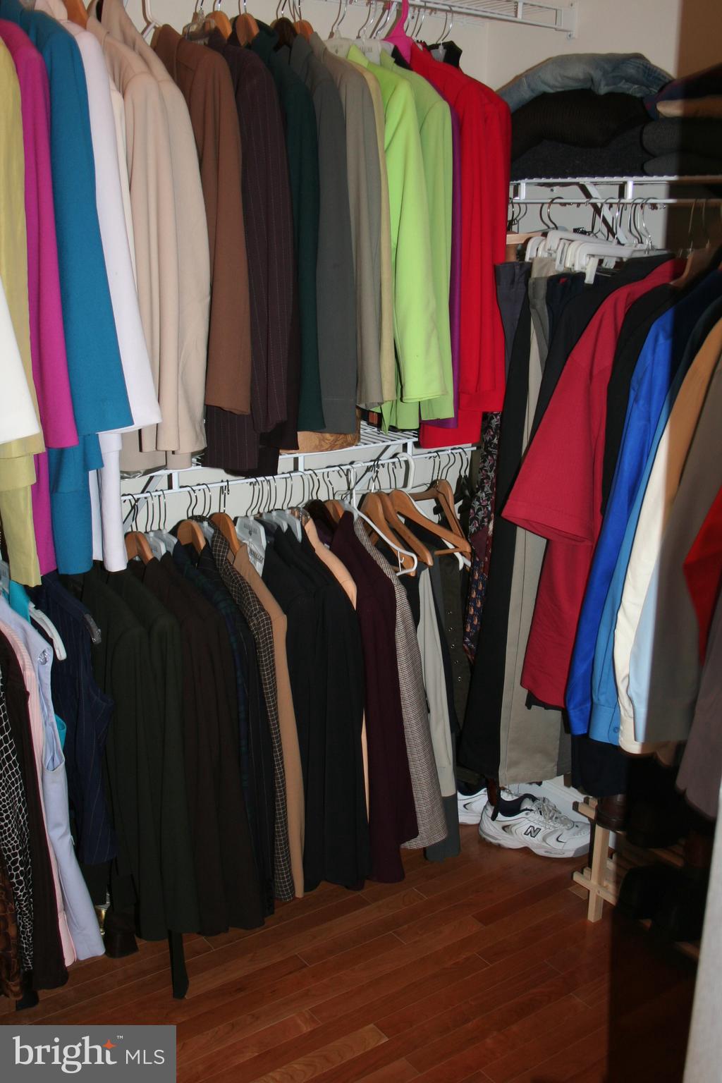 BELMONT CENTER - Residential Lease