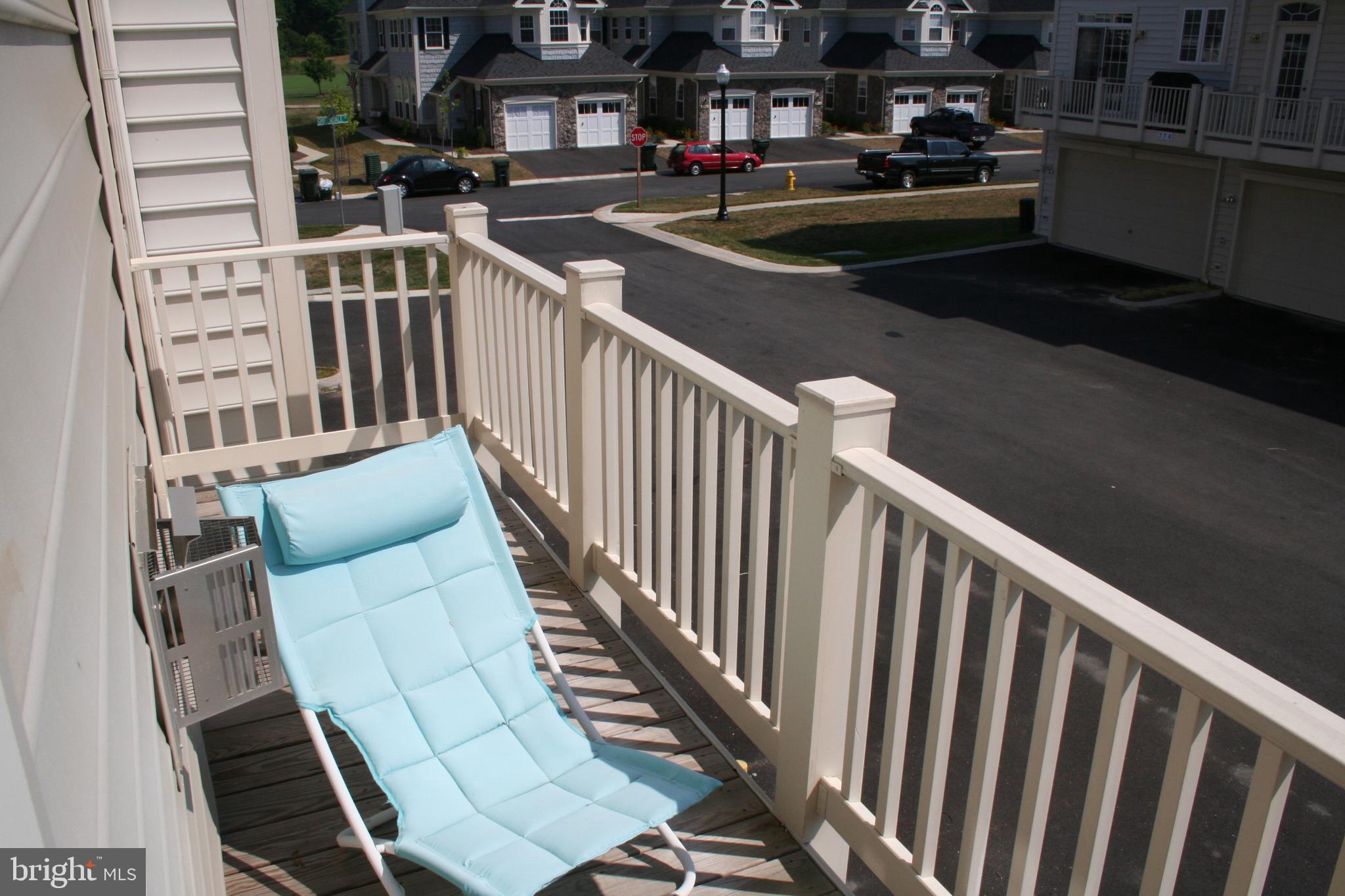 BELMONT CENTER - Residential Lease