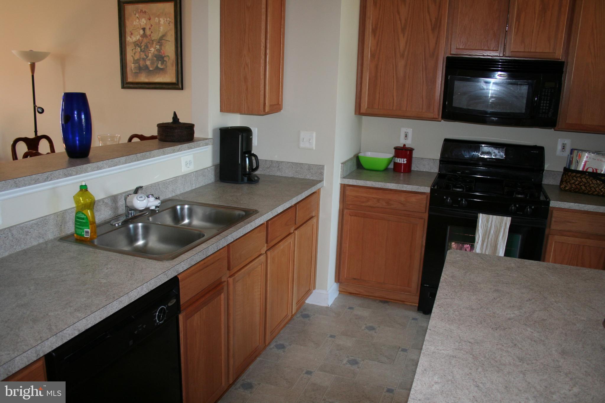 BELMONT CENTER - Residential Lease