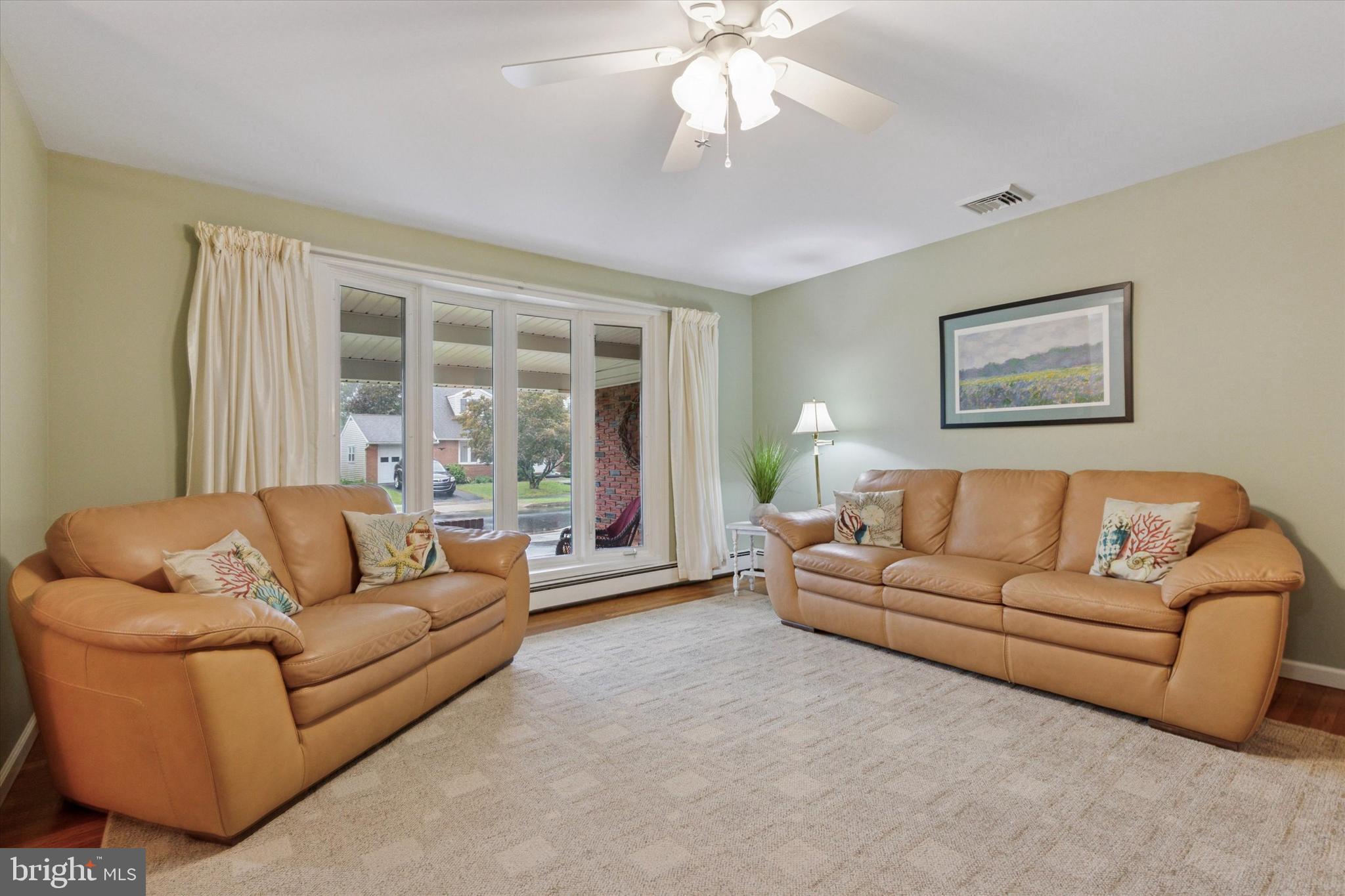 1043 BROOKFIELD CIRCLE