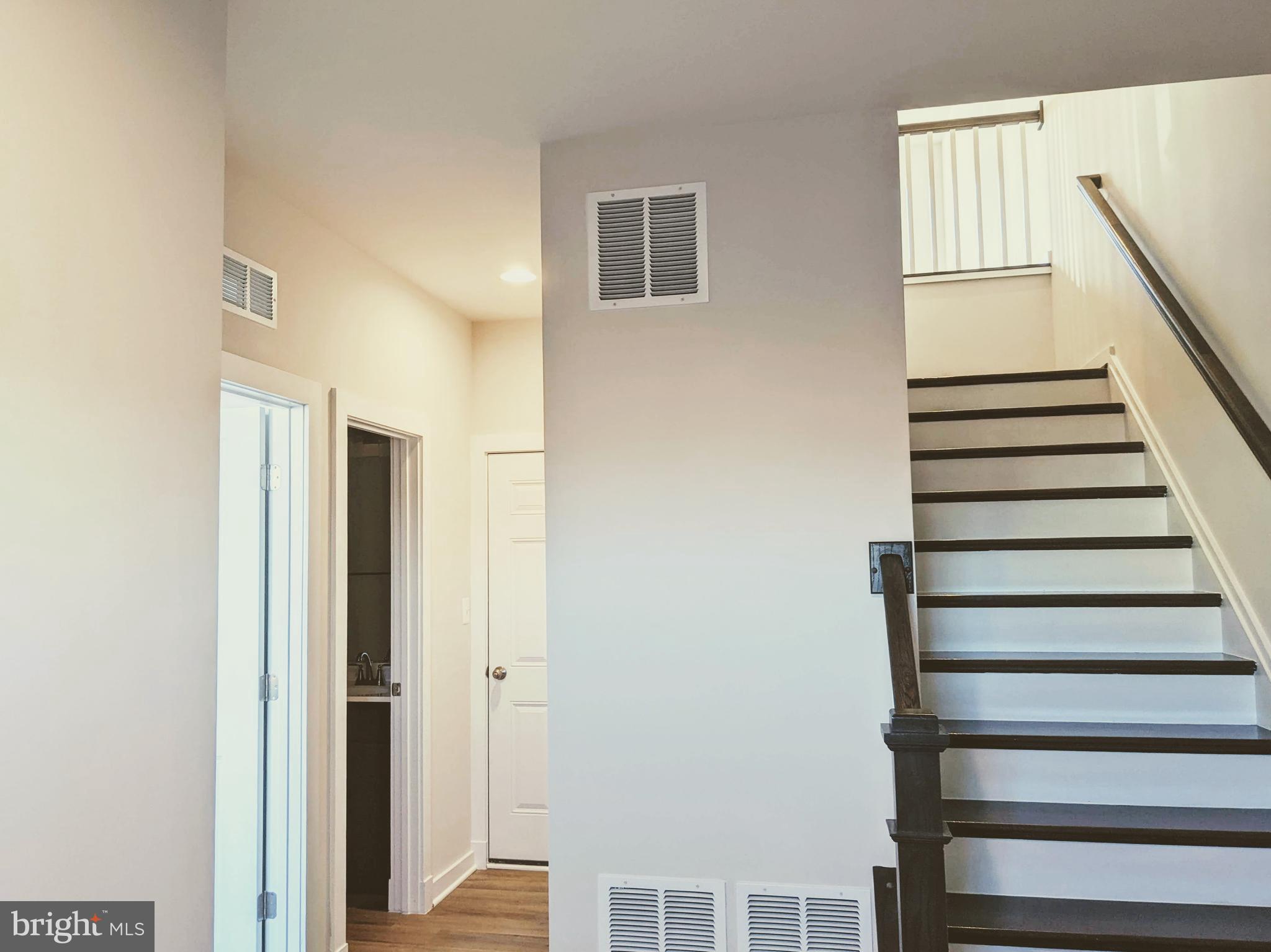 VILLAGES OF URBANA - Residential Lease