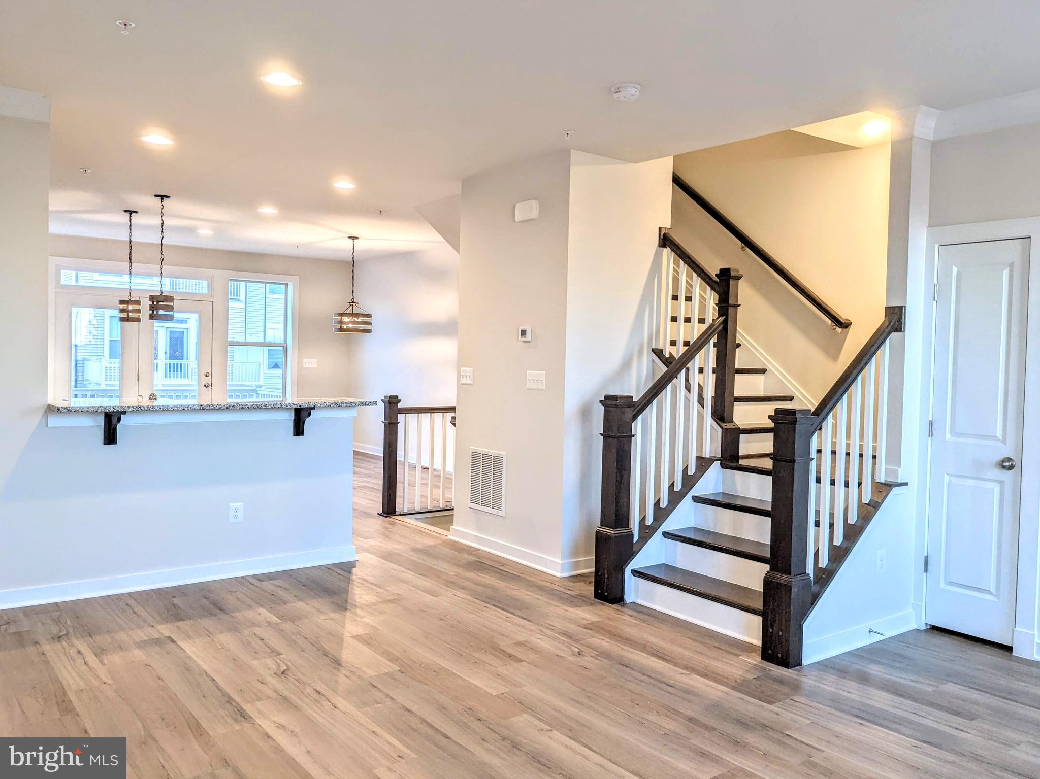 VILLAGES OF URBANA - Residential Lease