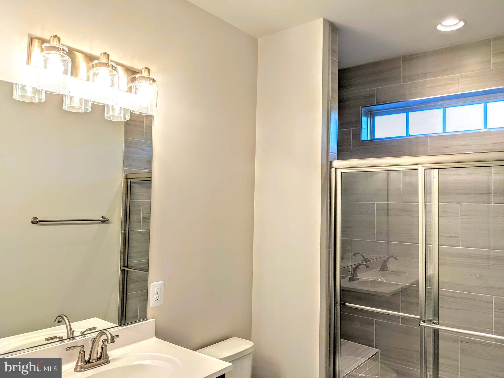 VILLAGES OF URBANA - Residential Lease