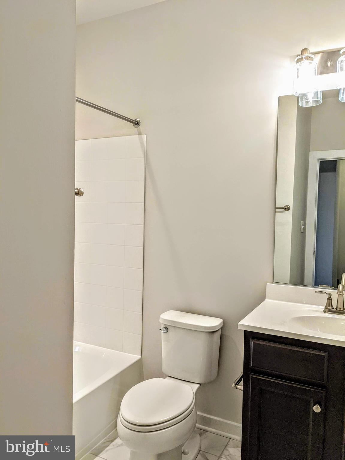 VILLAGES OF URBANA - Residential Lease