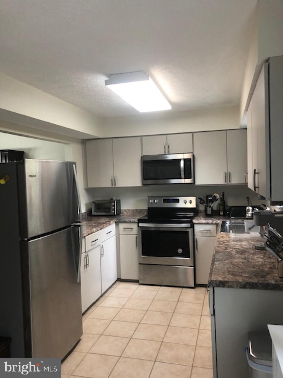 FRANKLIN GLEN - Residential Lease