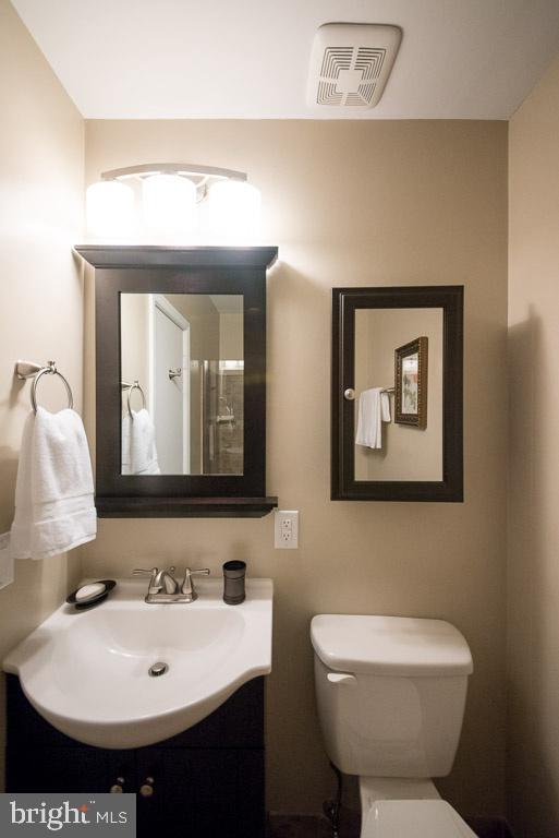 FRANKLIN GLEN - Residential Lease