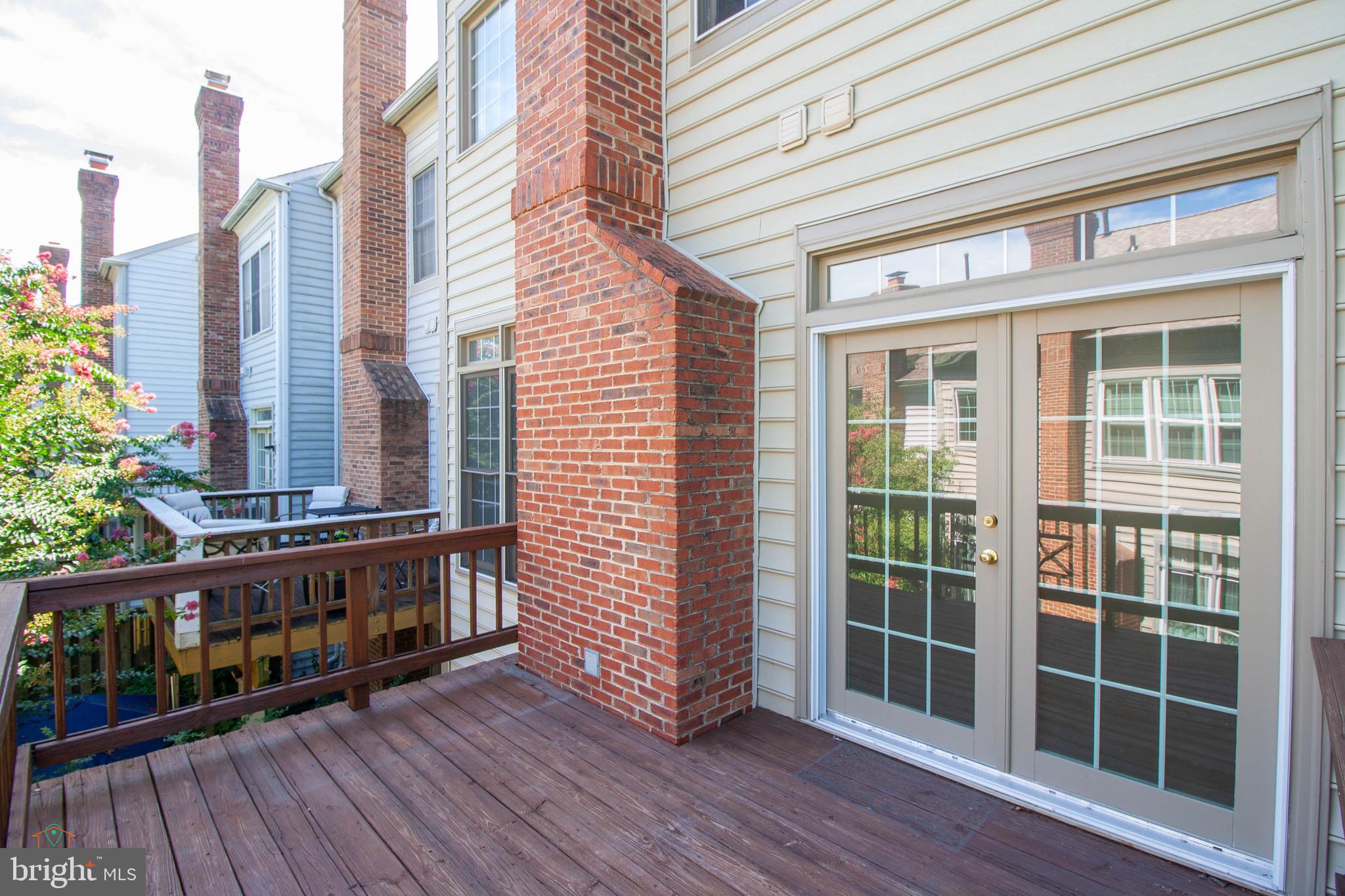 STONEGATE - Residential