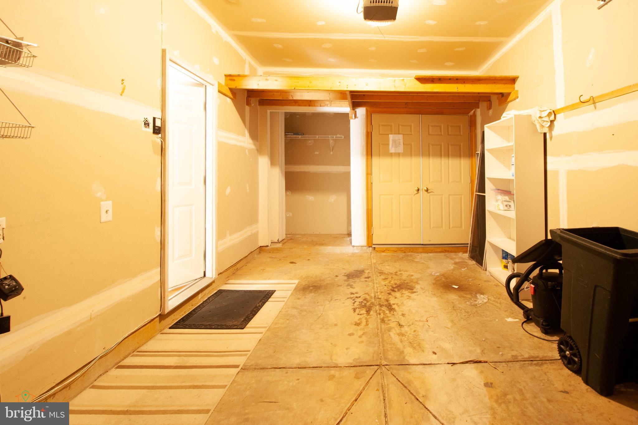 STONEGATE - Residential