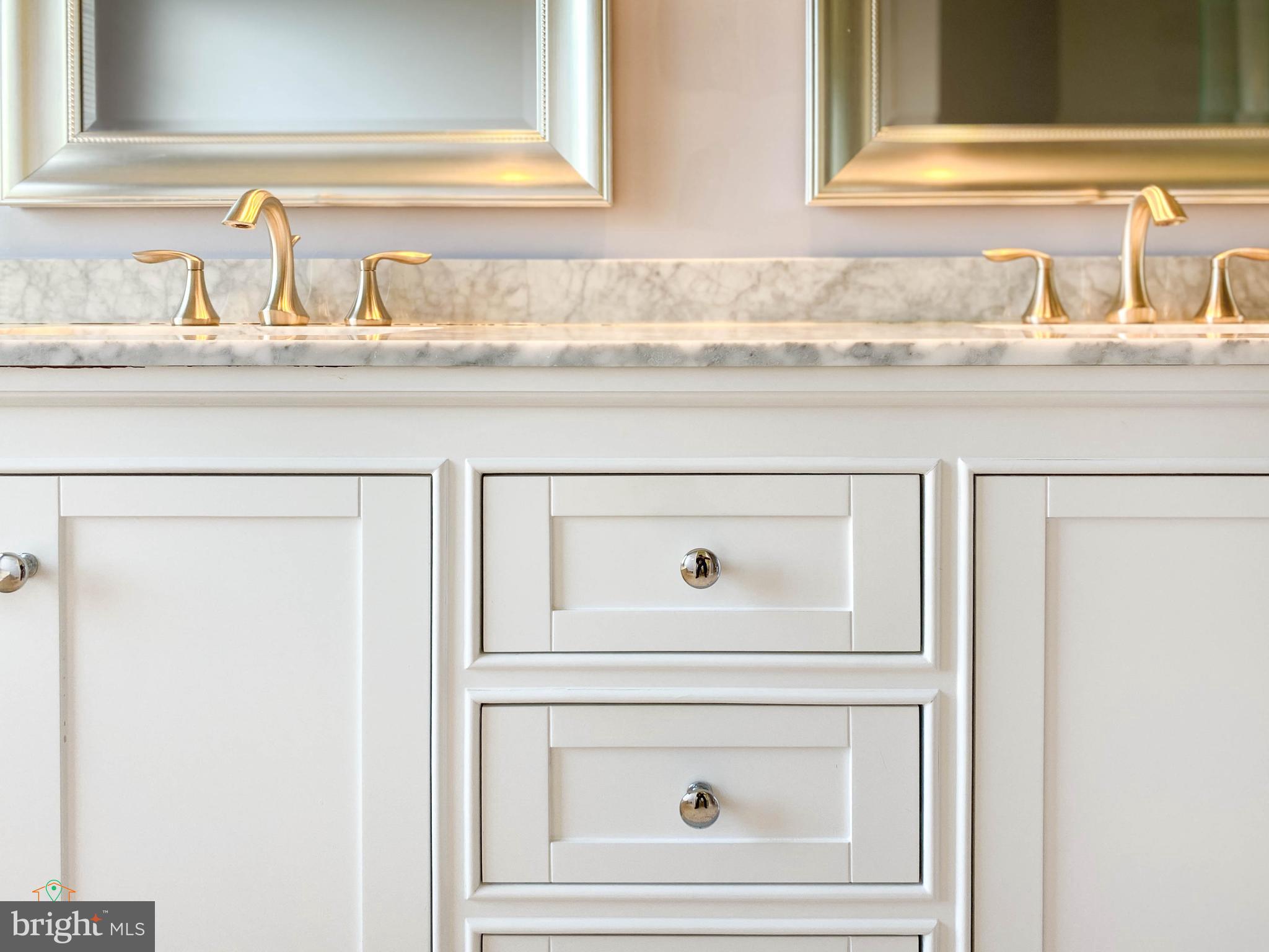 STONEGATE - Residential