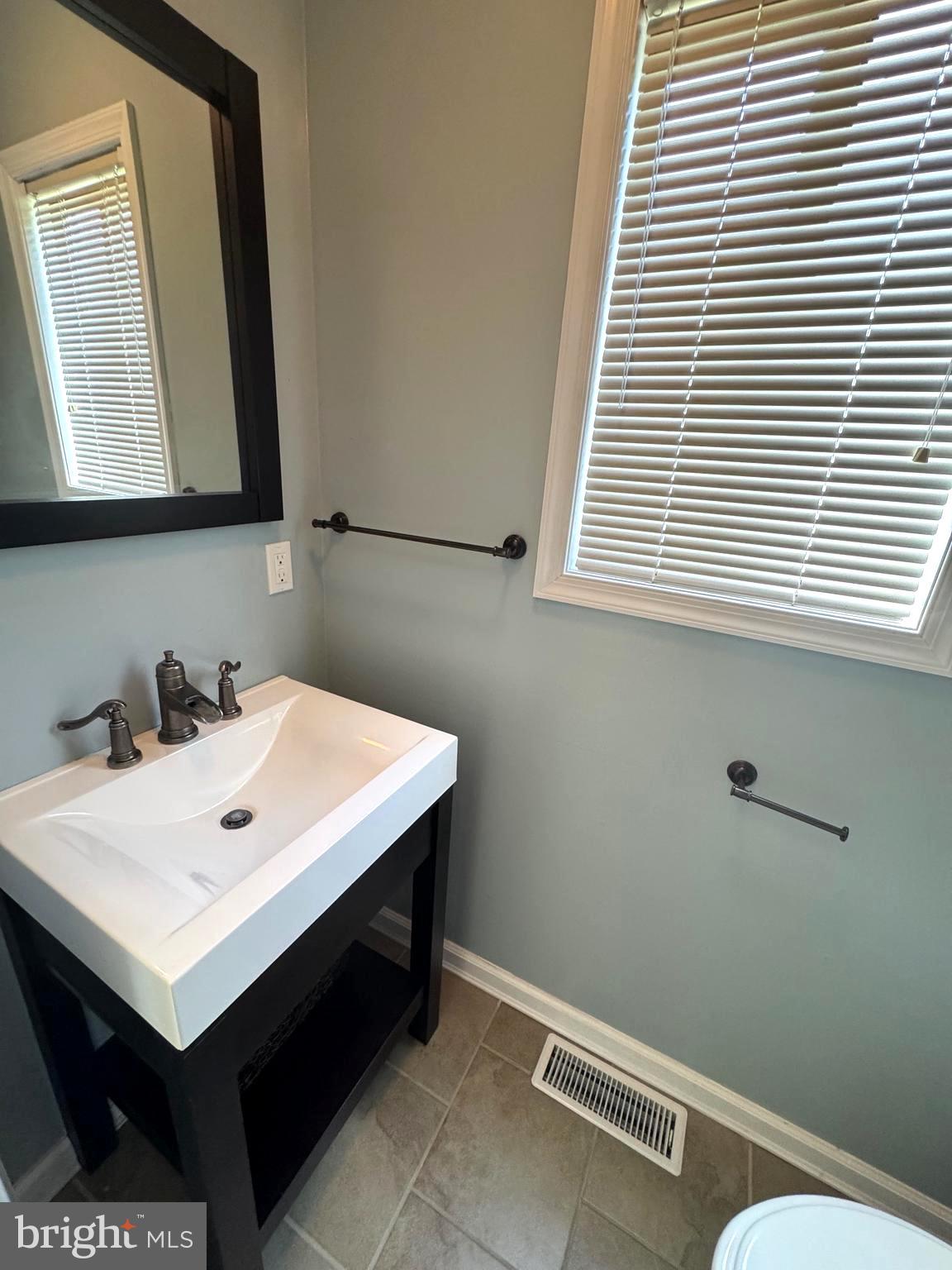 CAINE WOODS - Residential Lease