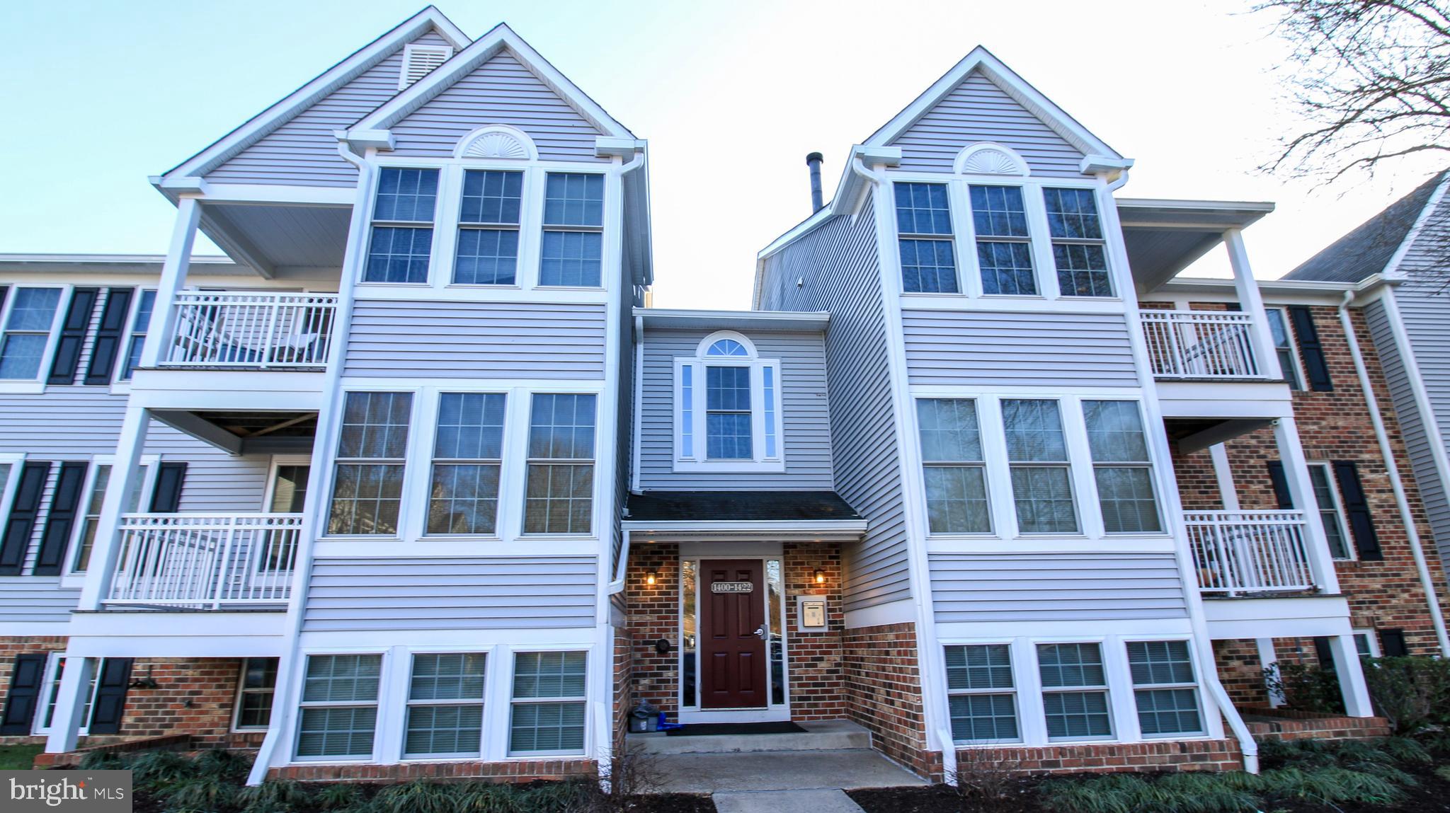 BEDFORD COMMONS - Residential Lease