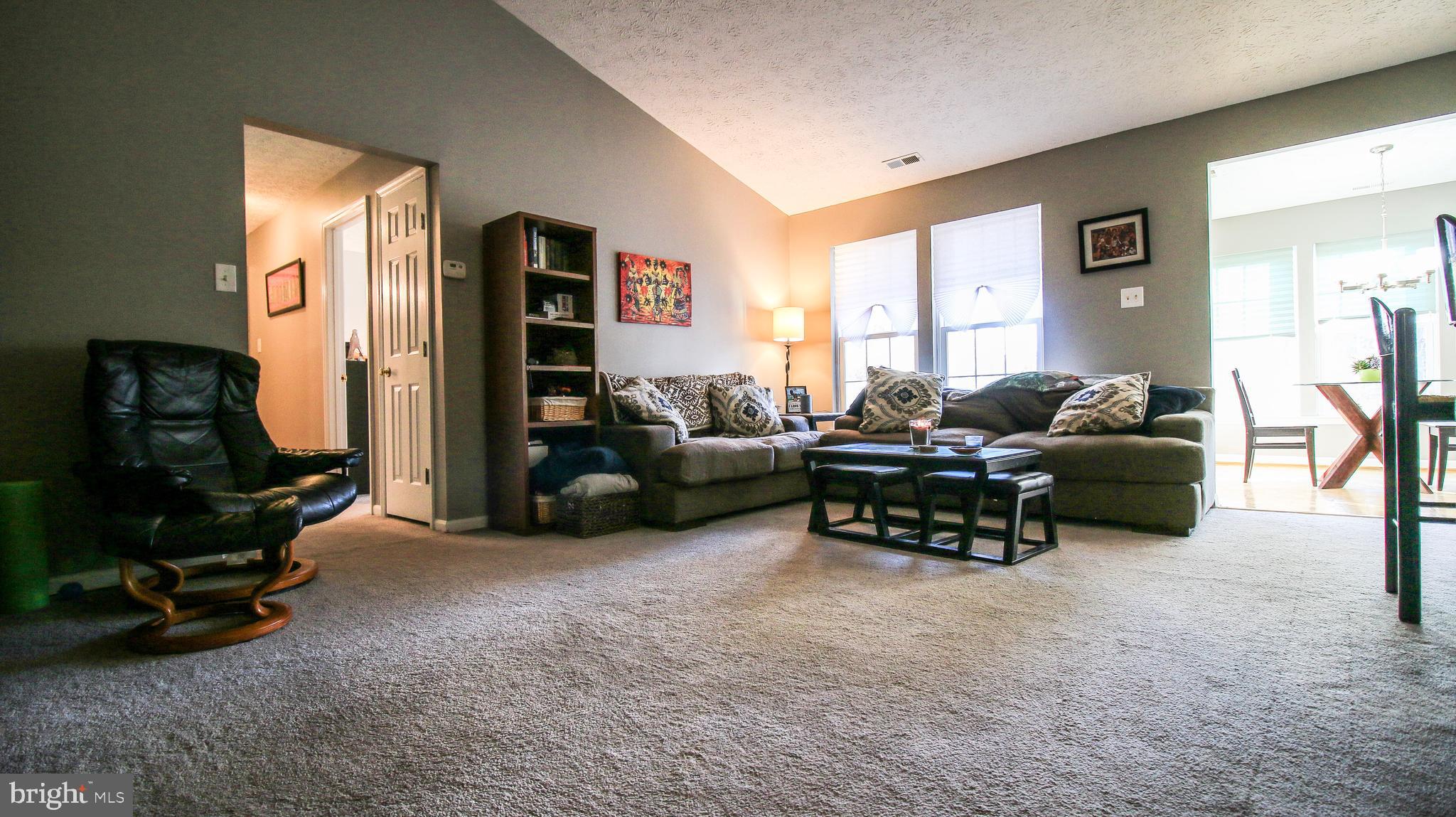 BEDFORD COMMONS - Residential Lease