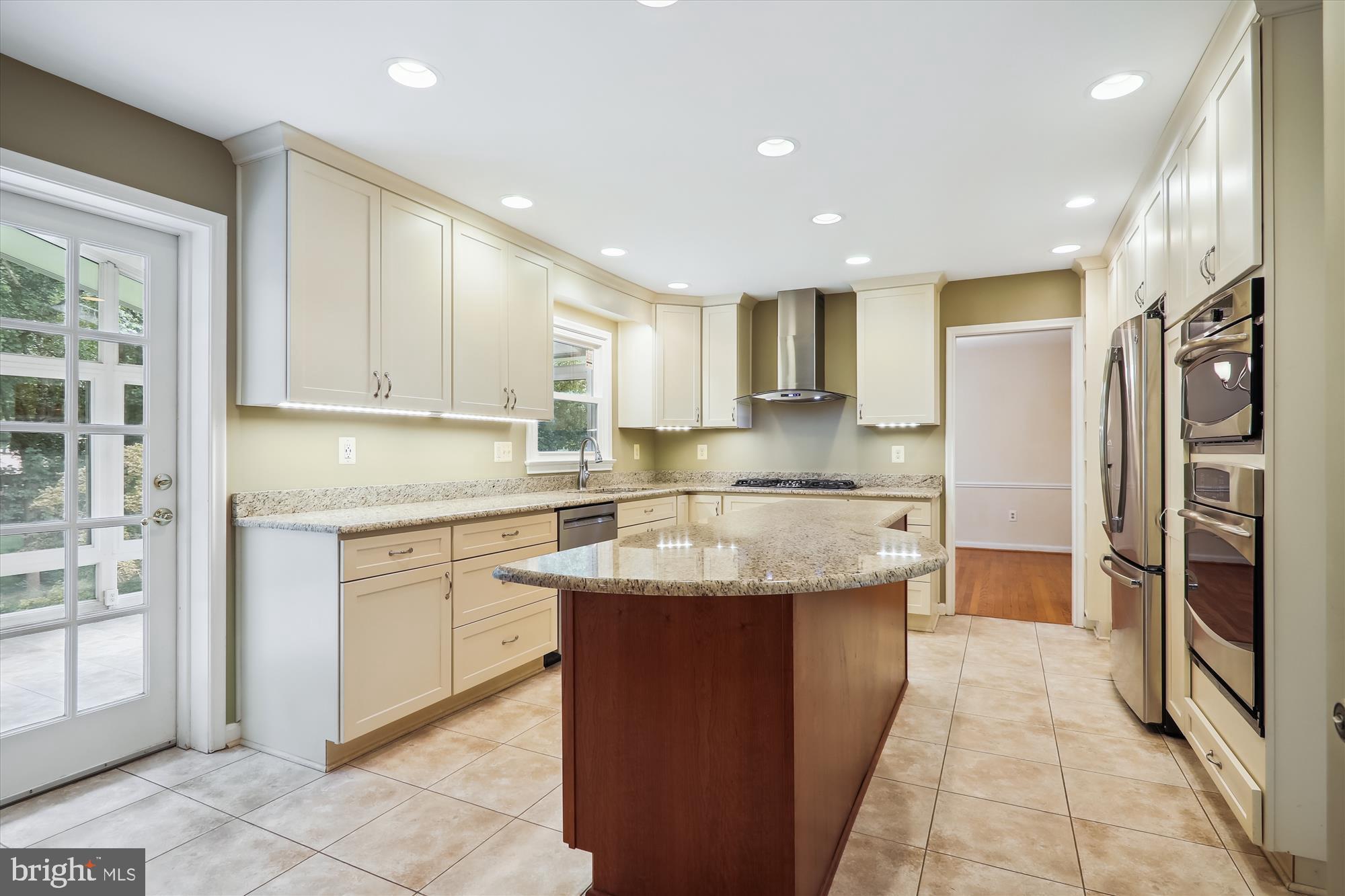 FAIRLAND ESTATES - Residential