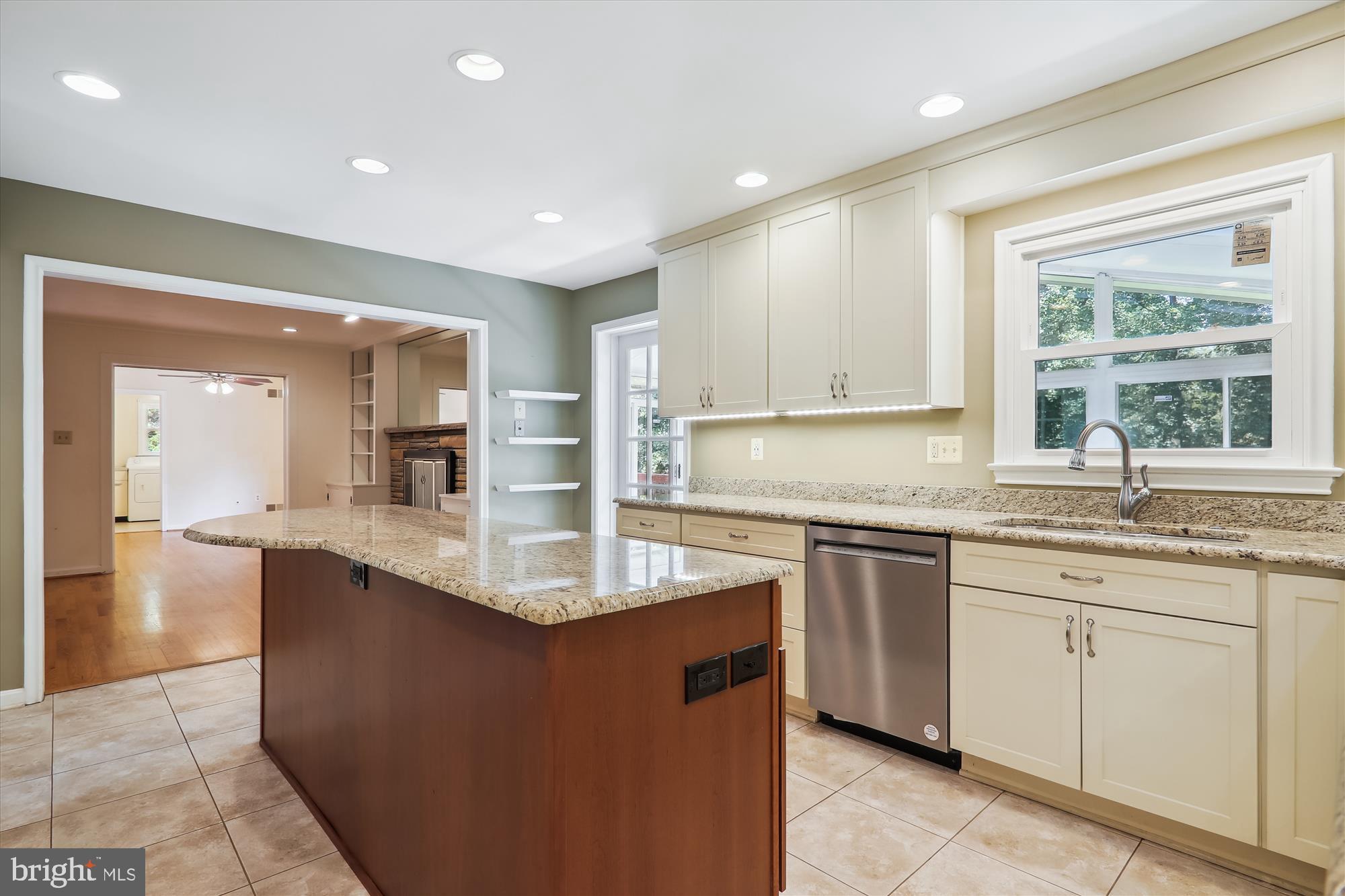 FAIRLAND ESTATES - Residential